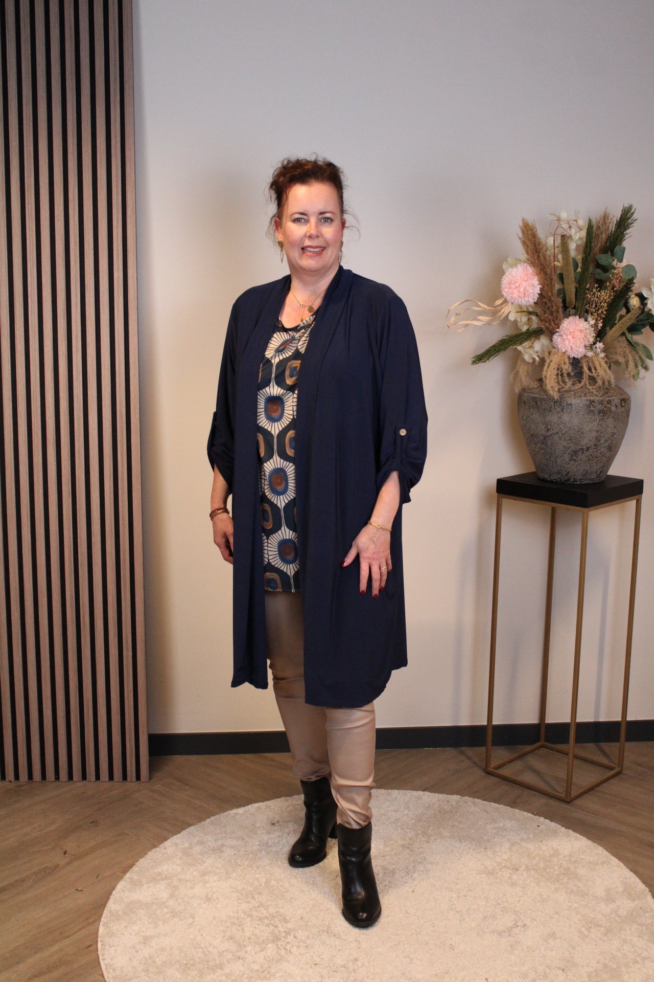 Nienke | Dun vestje kort navy 52 t/m 58