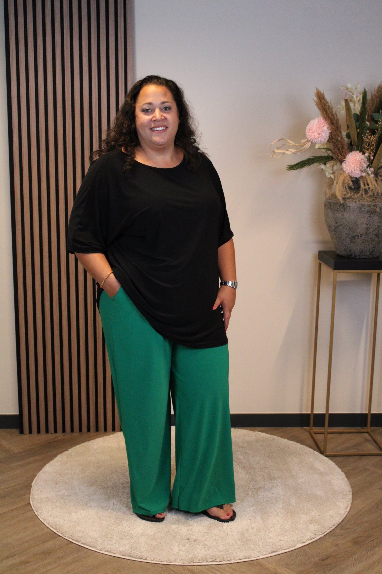 Ellen | Broek appel groen met zakken 48 t/m 54