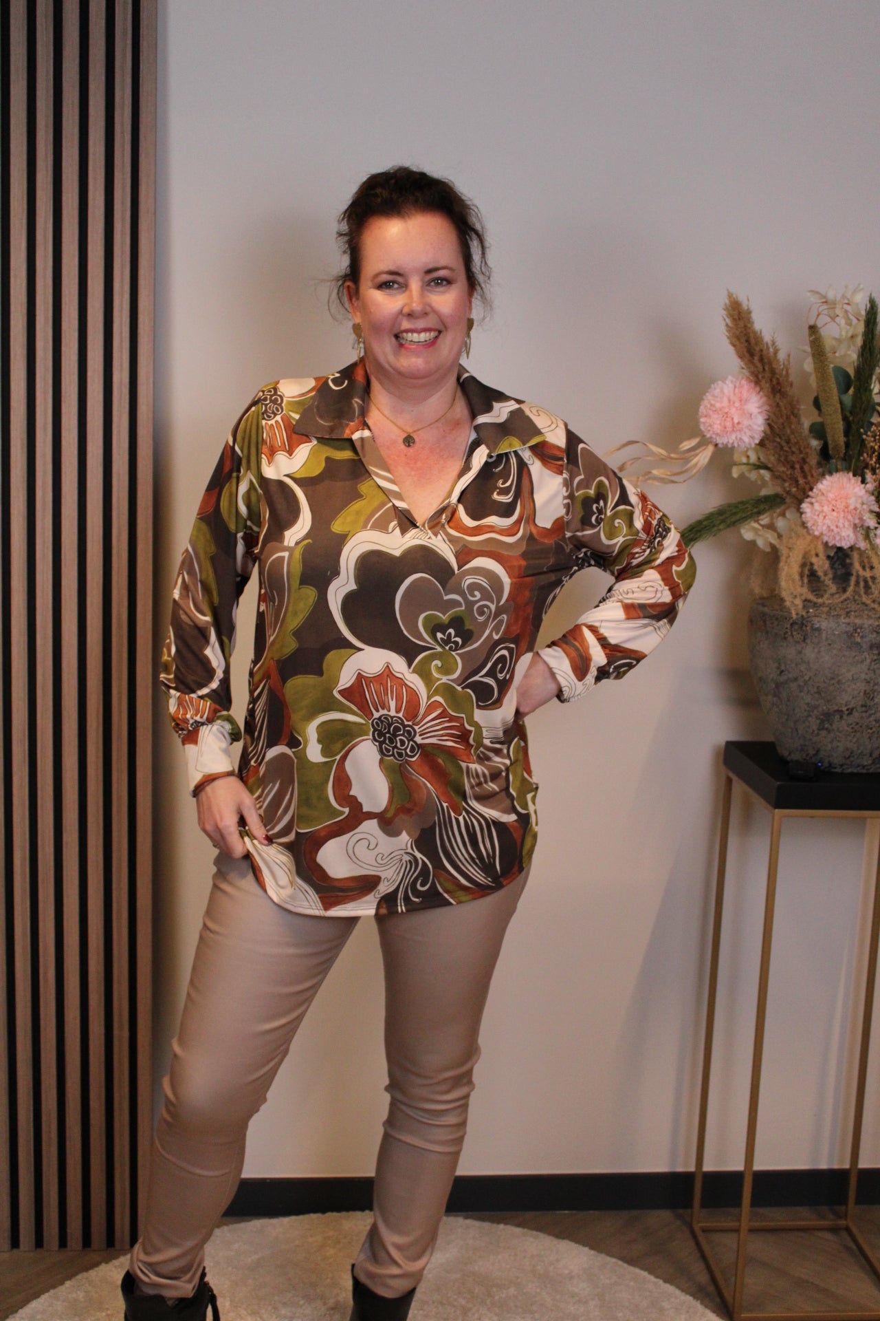 Ivona | Blouse met kraagje bruin 48 t/m 52