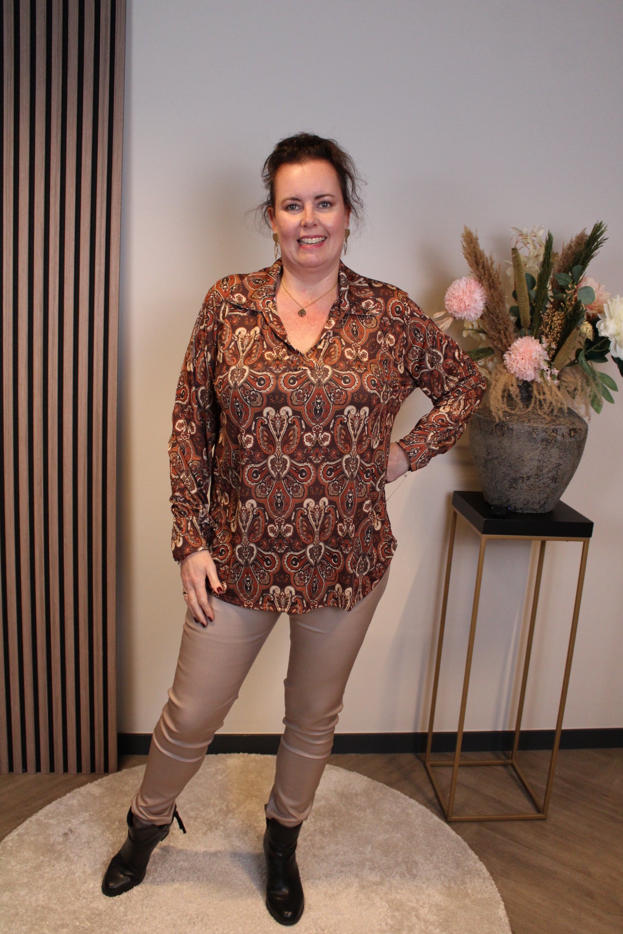 Niki | Blouse met kraagje roest 48 t/m 52