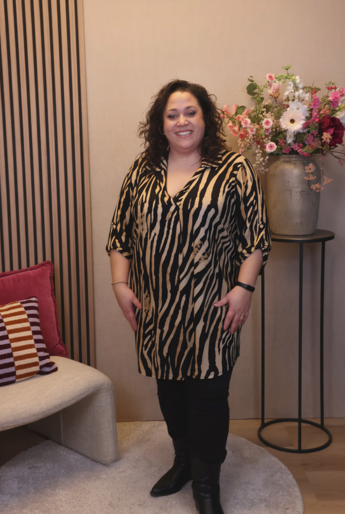 Carola | Tuniek bruin met kraagje