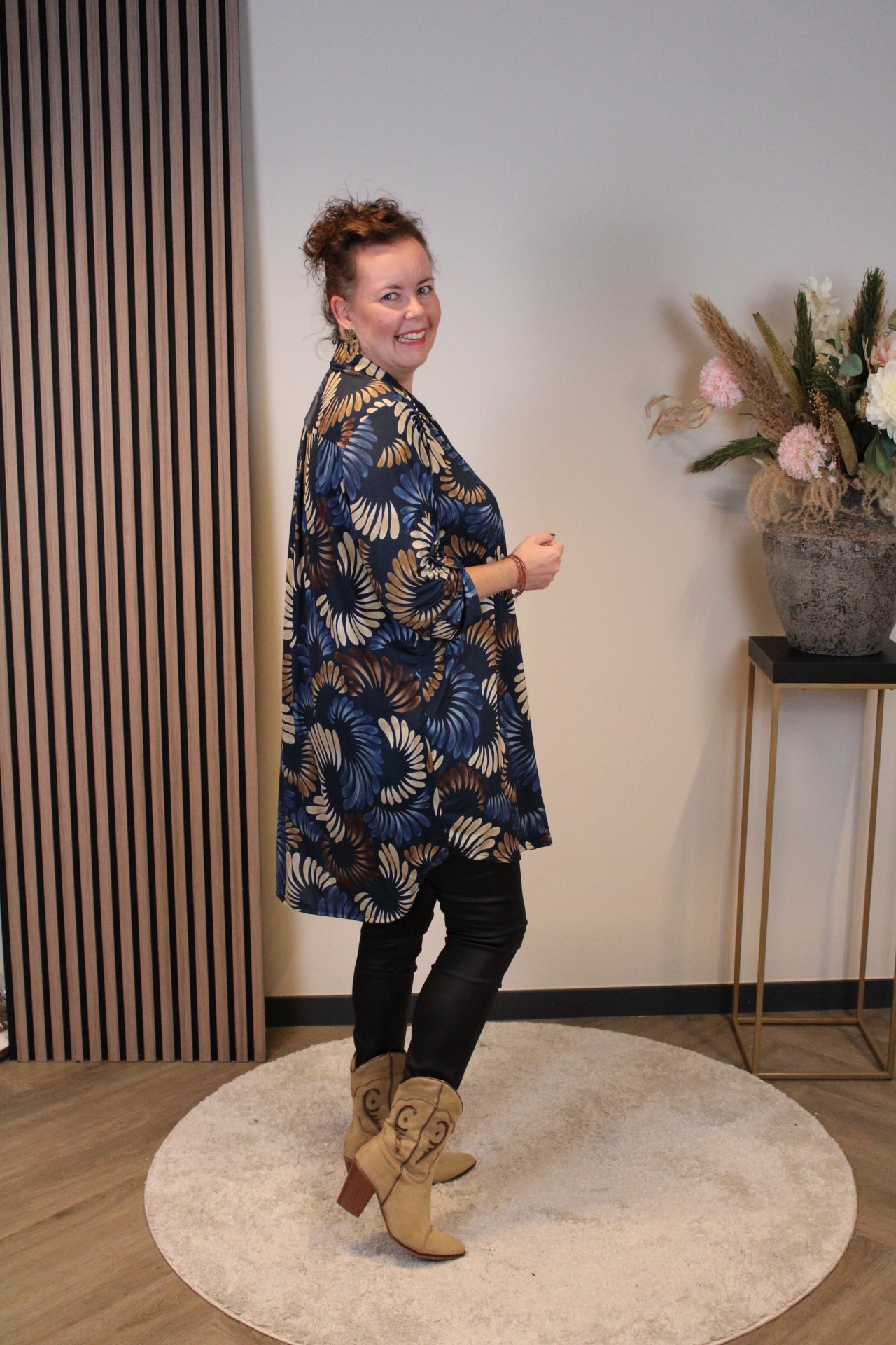 Marga | tuniek blauw met kraagje 38 t/m 48