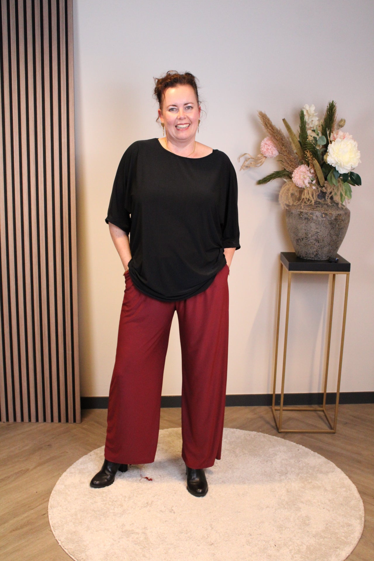 Ellen | Broek bordeaux met zakken 38 t/m 48