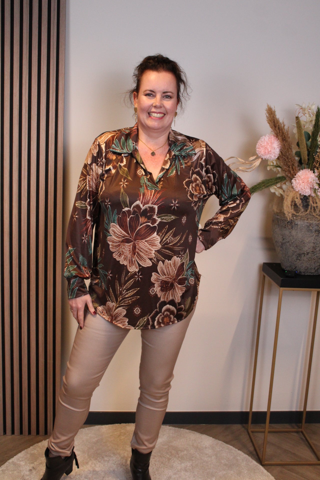 Keira | Blouse met kraagje bruin 48 t/m 52