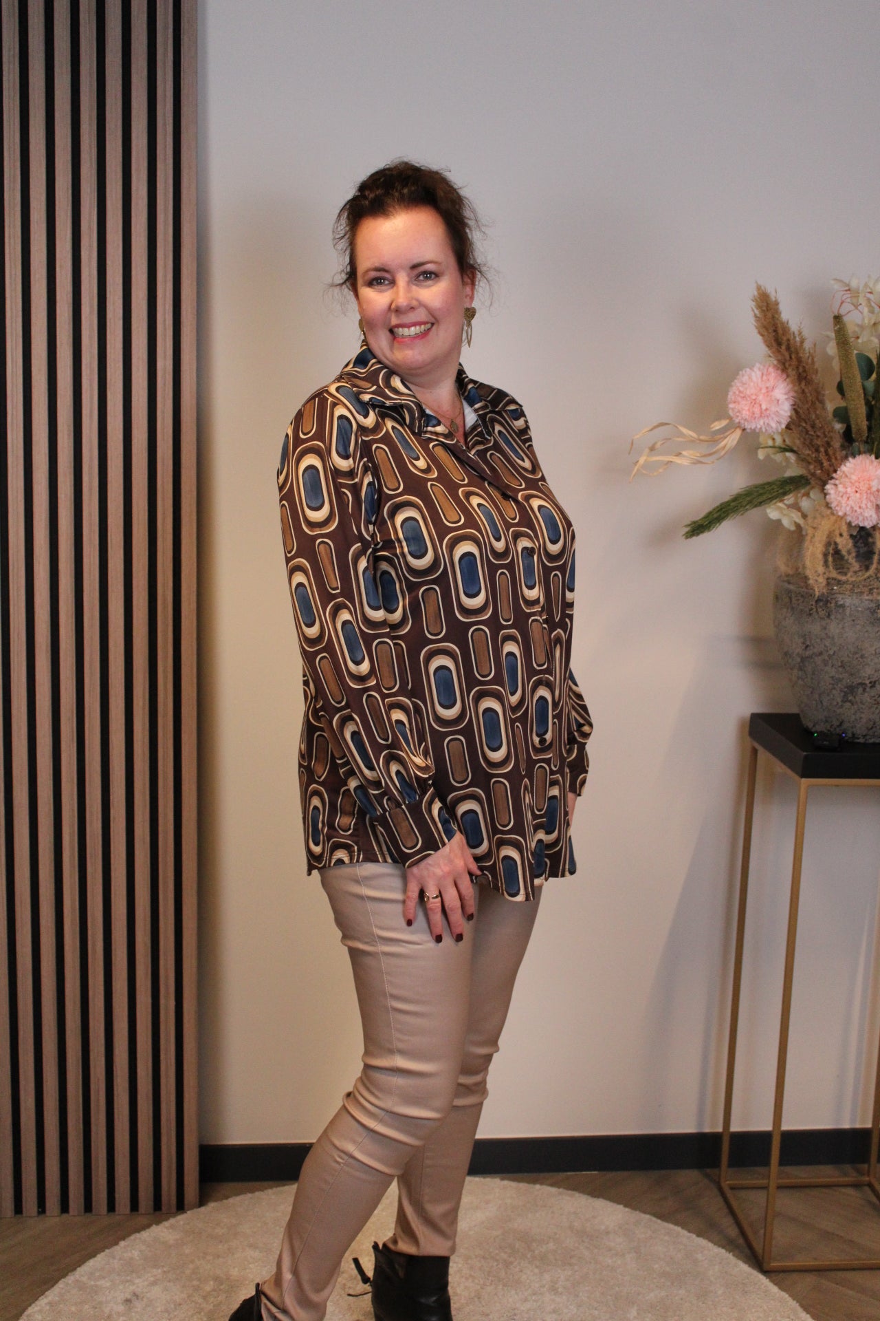Merel | Blouse bruin met knoopjes 38 t/m 48