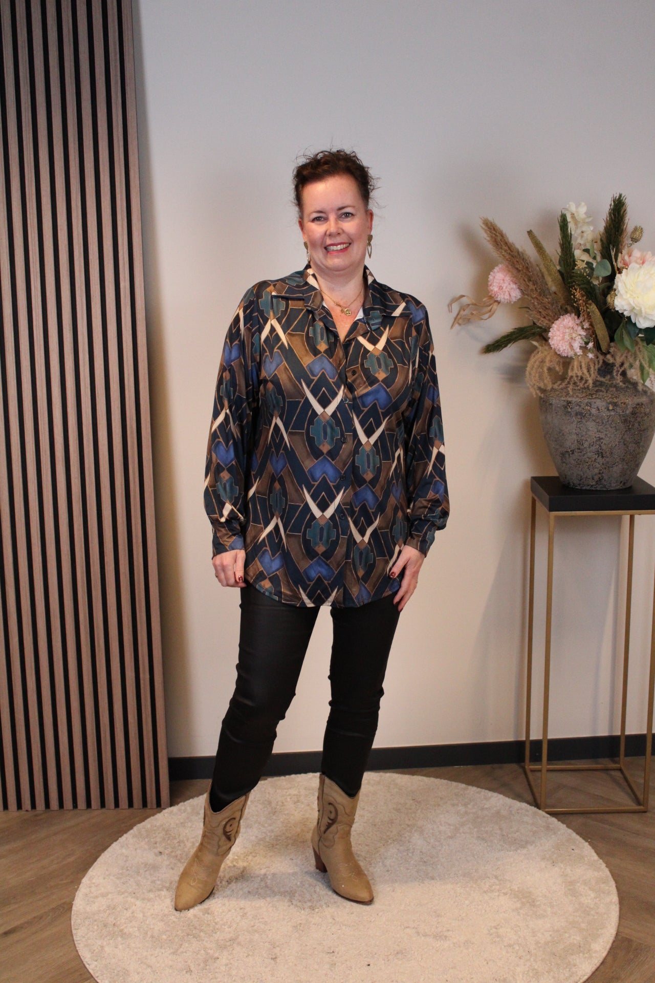 Nicolien | Blouse blauw met knoopjes 38 t/m 48