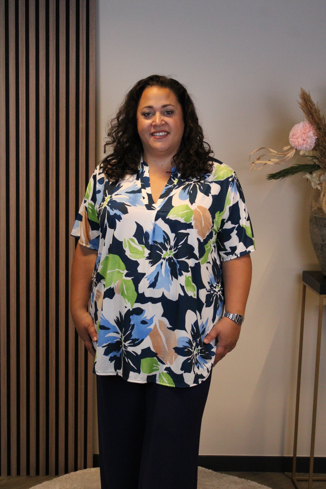 Maartje | Blouse donker blauw korte mouw 48 t/m 52