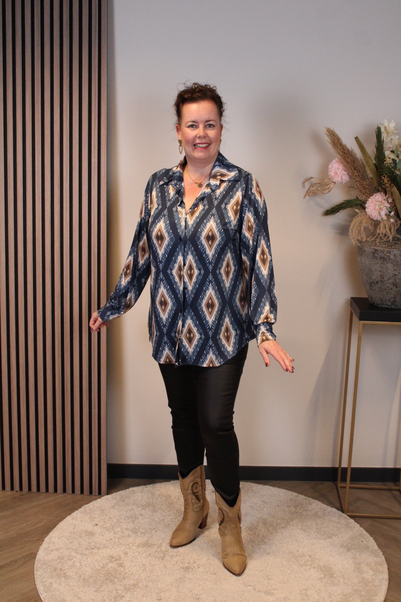 Carmen | Blouse blauw met knoopjes 38 t/m 48