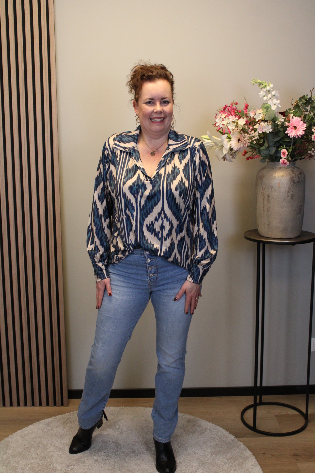 Raina | Blouse met kraagje blauw 48 t/m 52