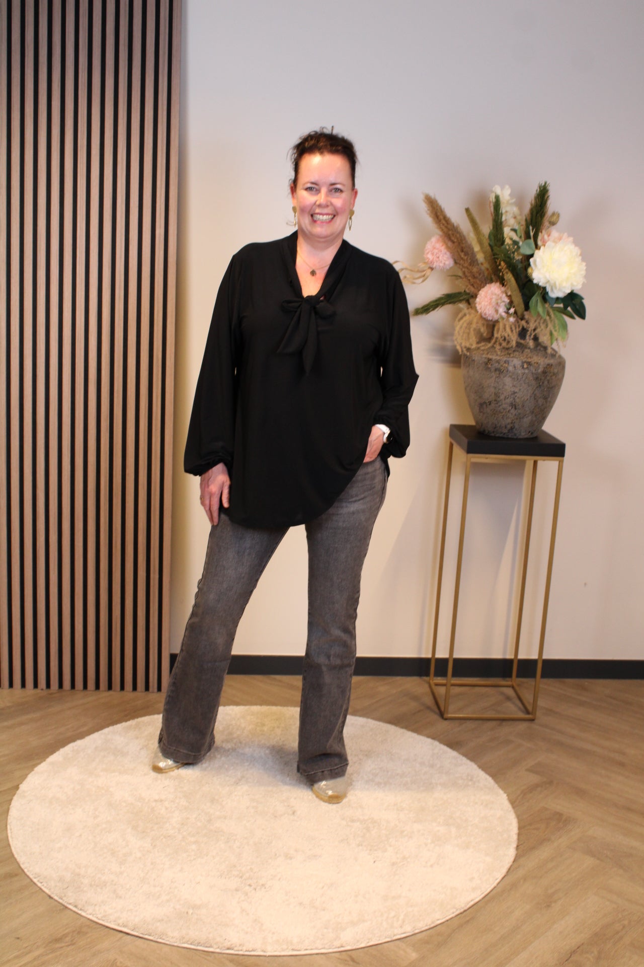 Renske | Blouse zwart lange mouw 38 t/m 48