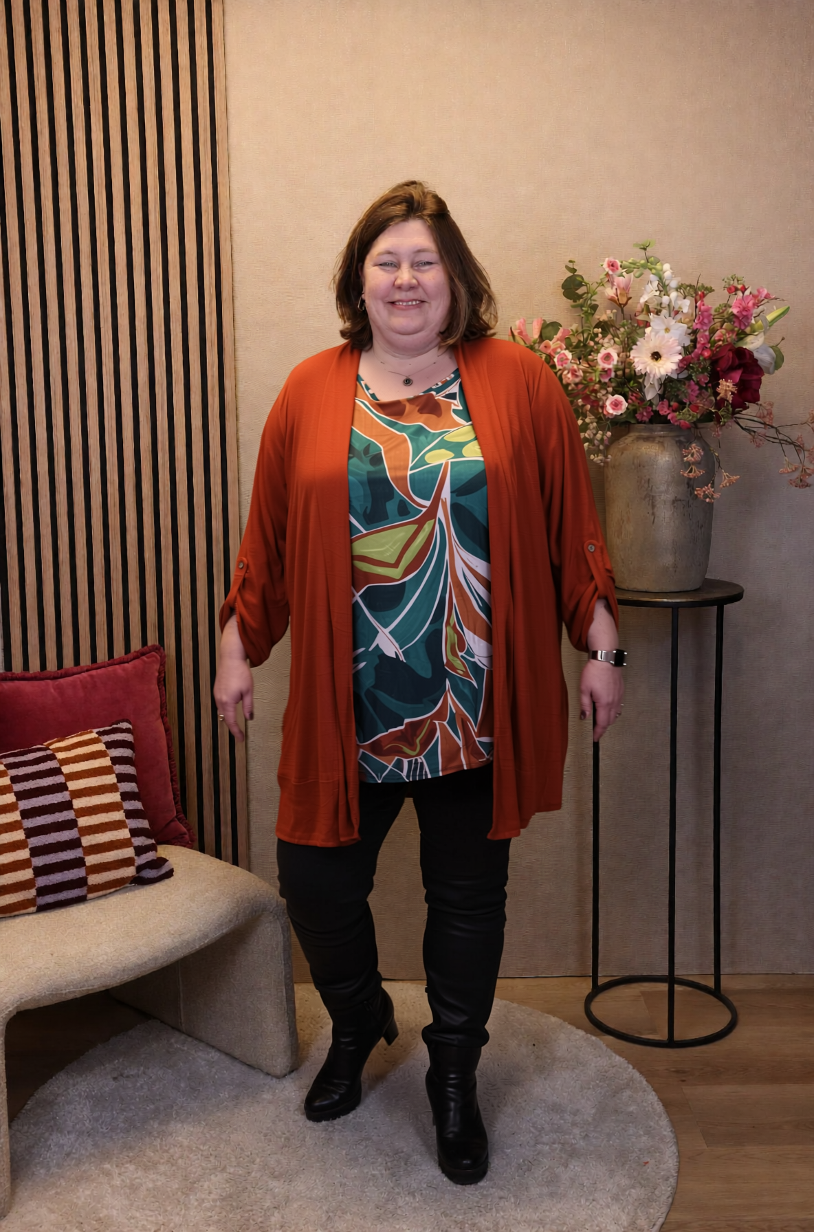 Nienke | Vest roest bruin kort