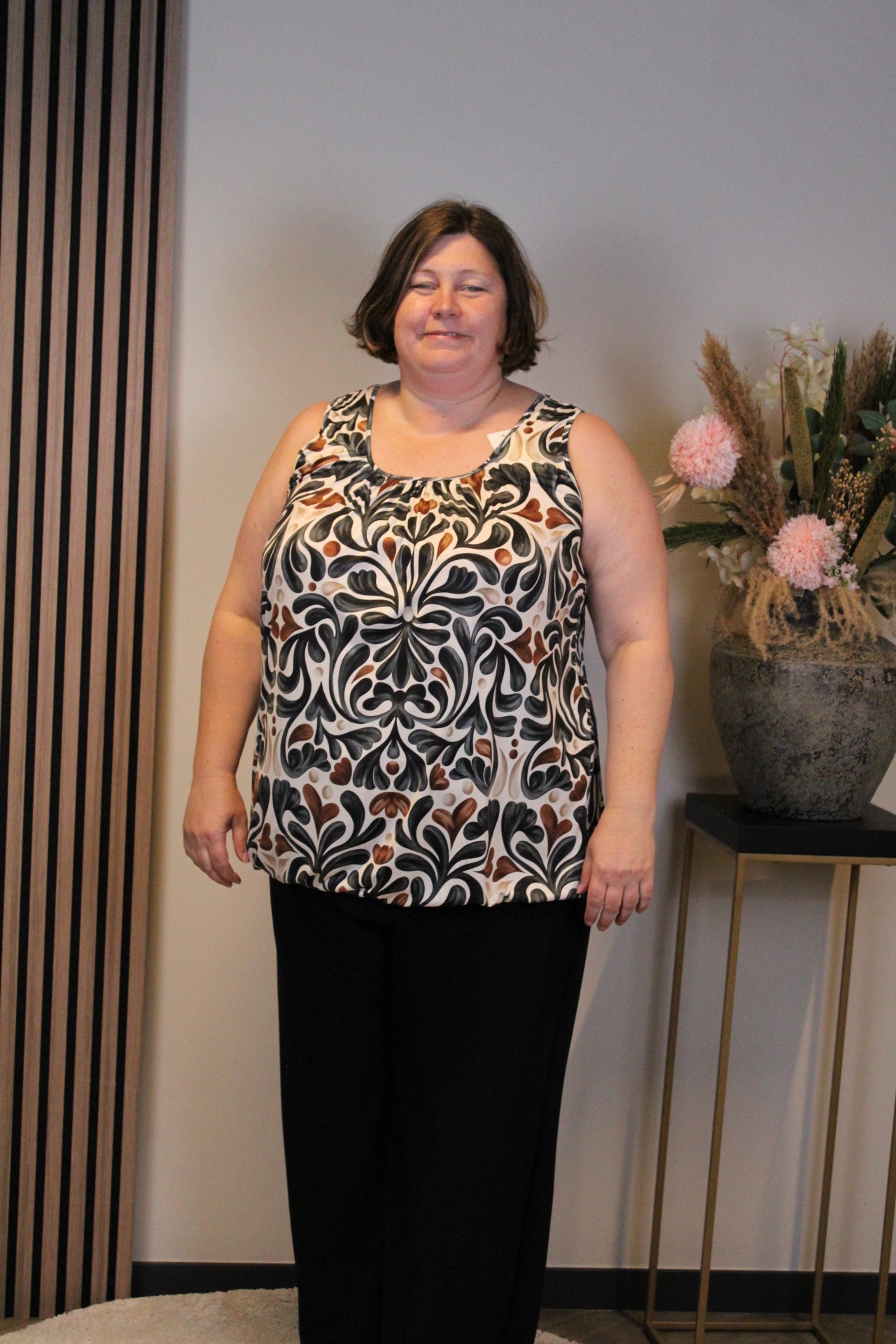 Silke | top zwart 52 t/m 58