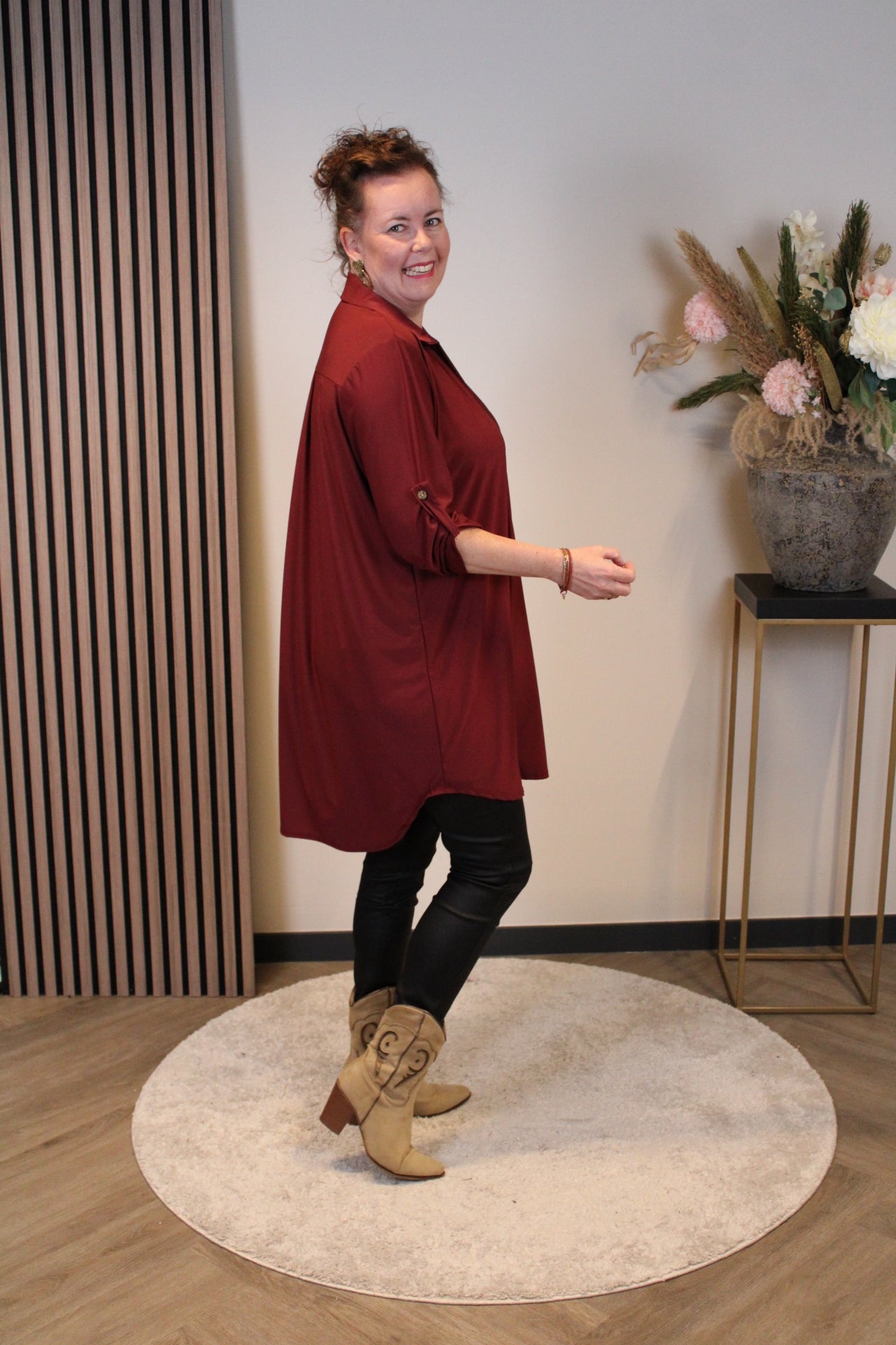 Marieke | Tuniek bordeaux met kraagje 48 t/m 52