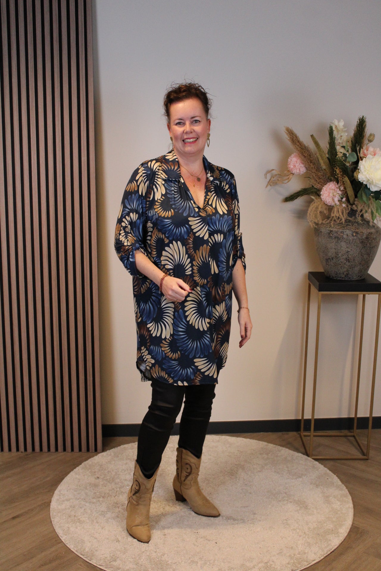 Marga | tuniek blauw met kraagje 38 t/m 48