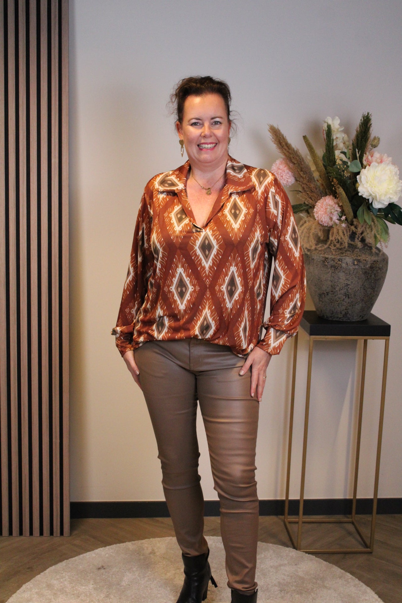 Jill | Blouse roest met kraagje 48 t/m 52