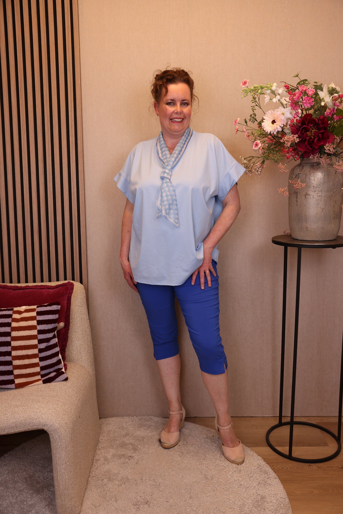 Jasmijn | Broek kort blauw viscose