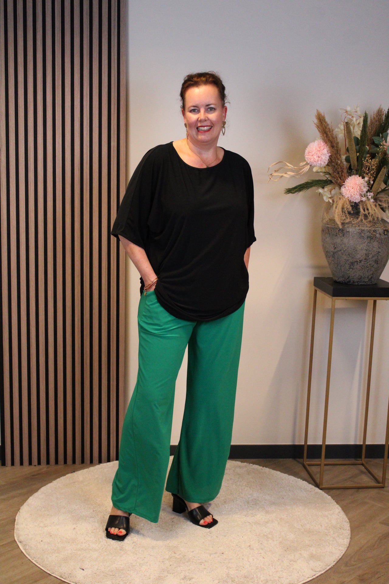 Ellen | Broek appel groen met zakken 38 t/m 46