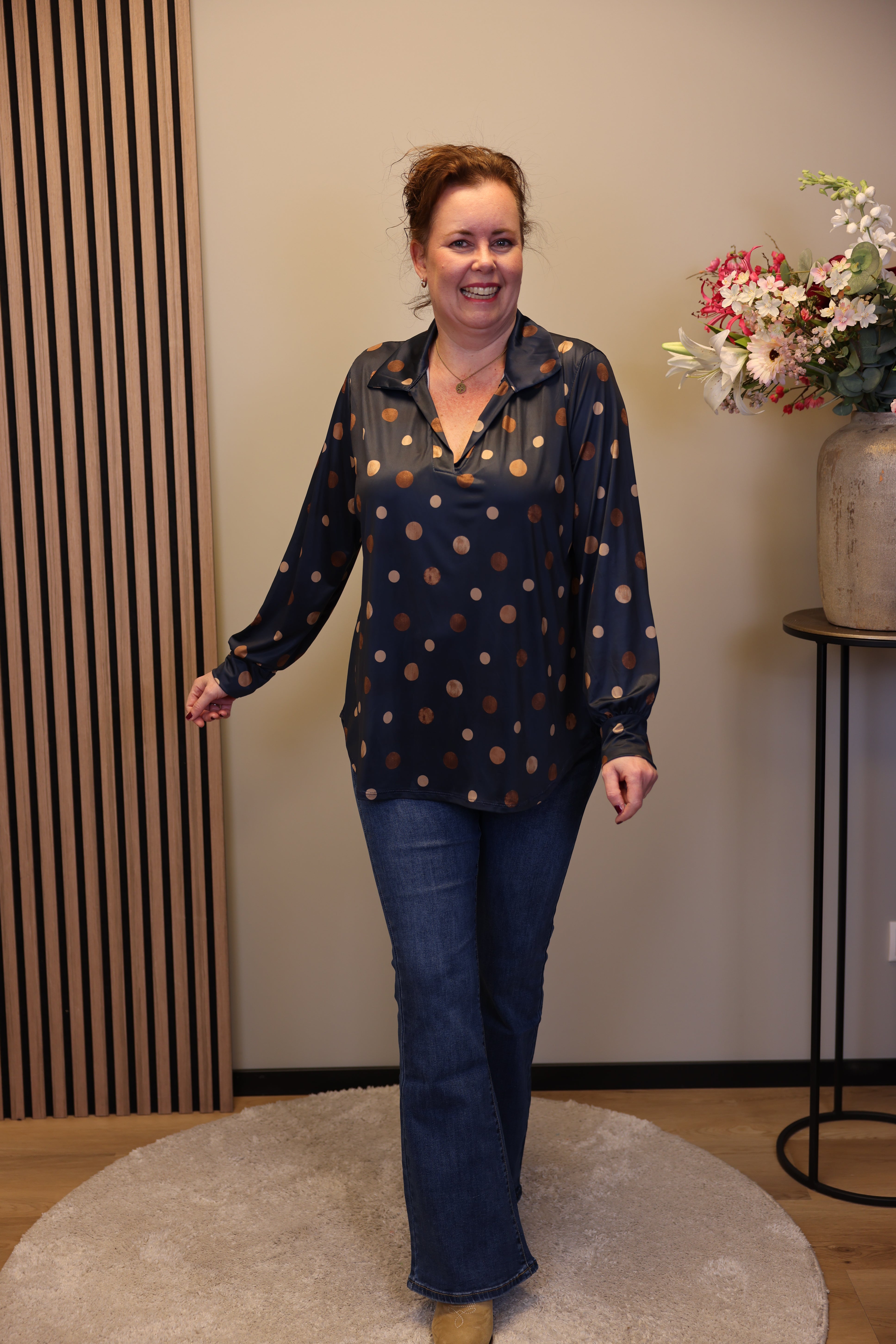 Vika | Blouse blauw met kraagje 38 t/m 48