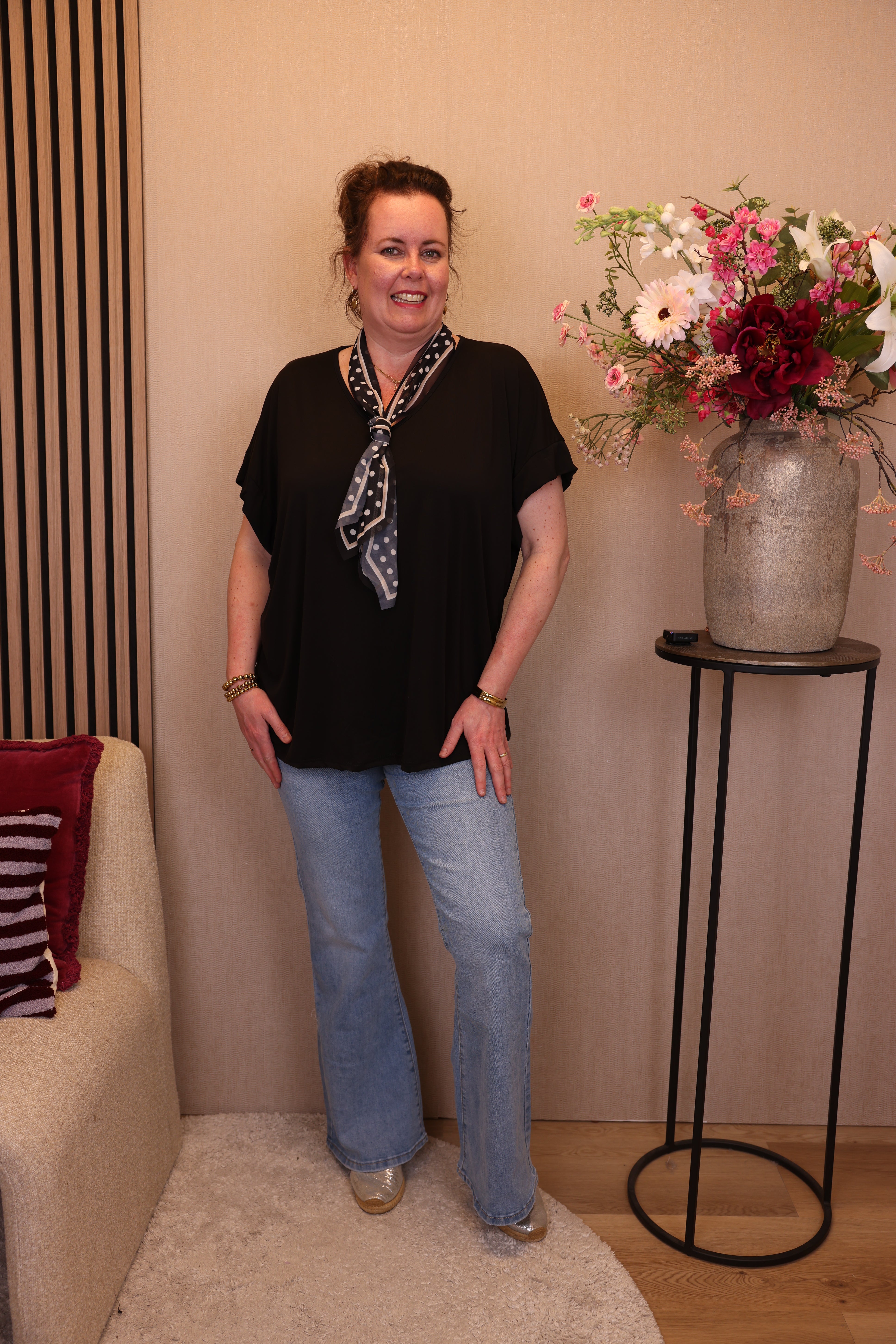 Mieke | Top zwart + gratis sjaal