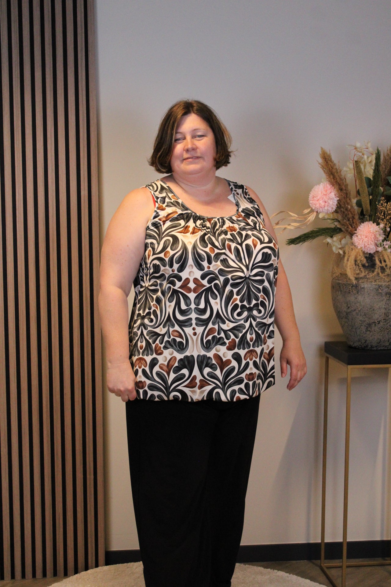 Silke | top zwart 52 t/m 58