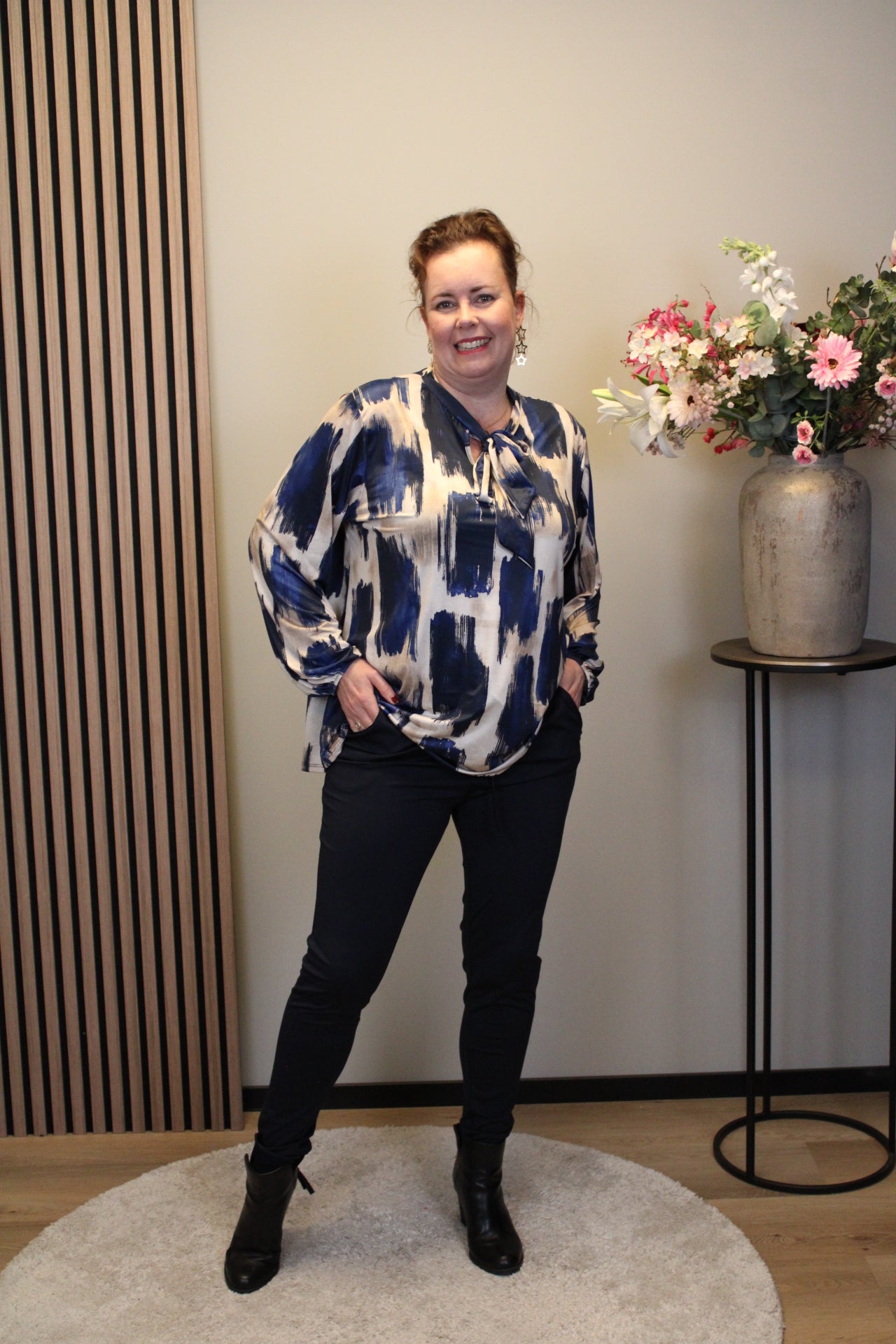 Molly | Blouse blauw met strik