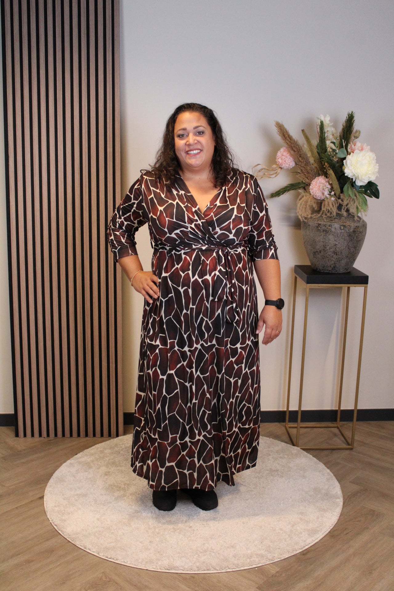Leona | Jurk bruin lange mouw 46 t/m 50