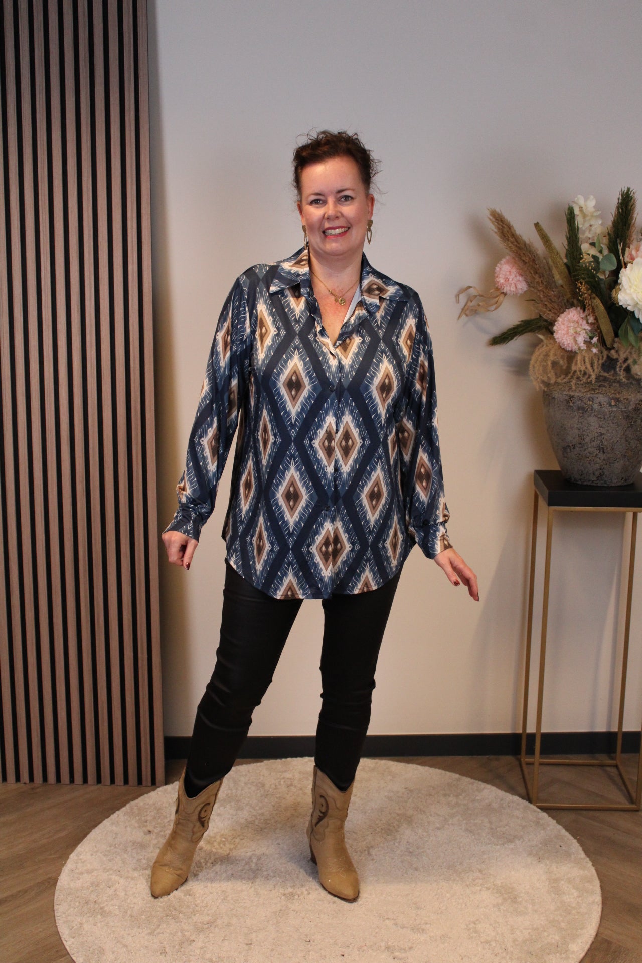 Carmen | Blouse blauw met knoopjes 38 t/m 48