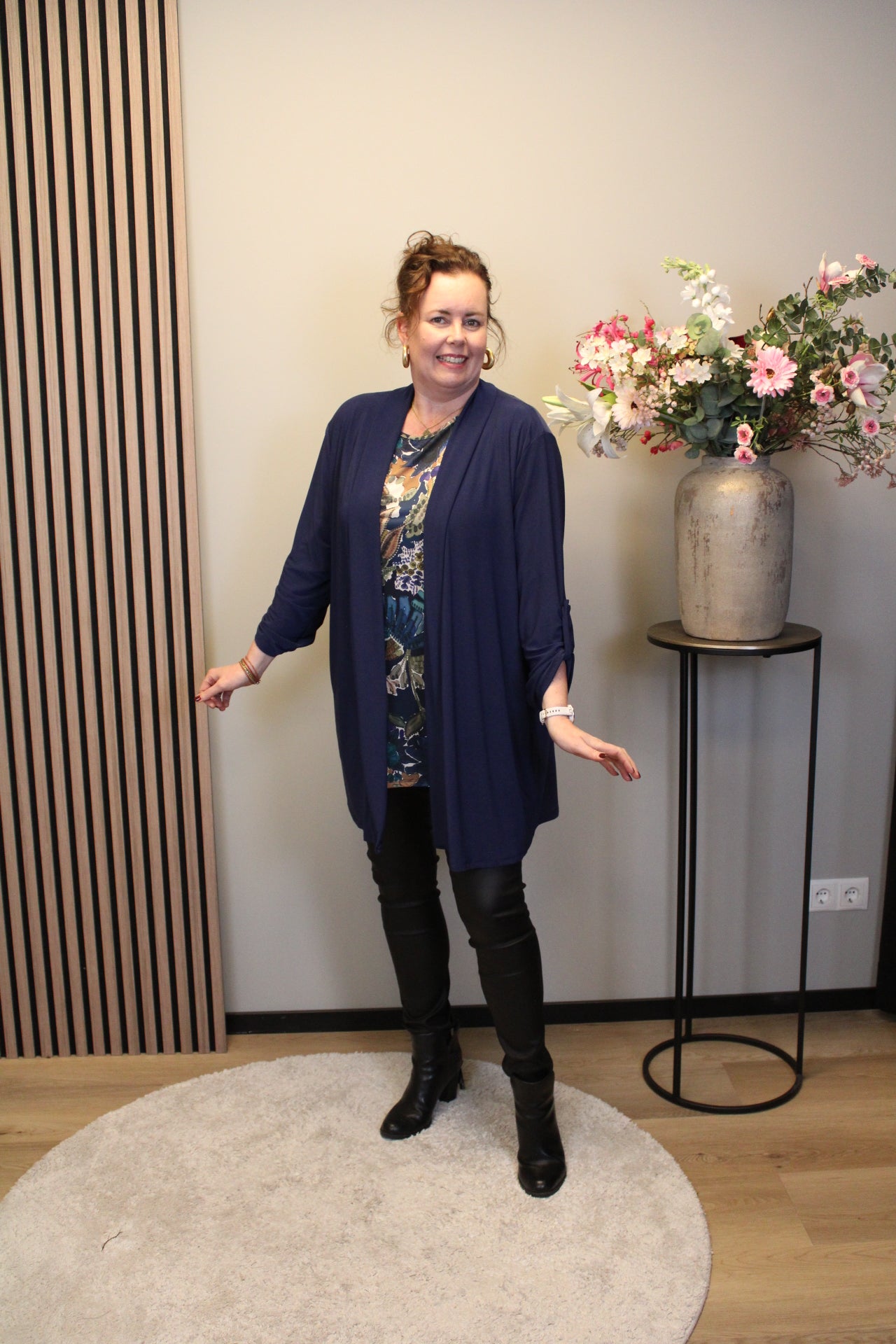 Nienke | Dun vestje kort navy 48 t/m 52