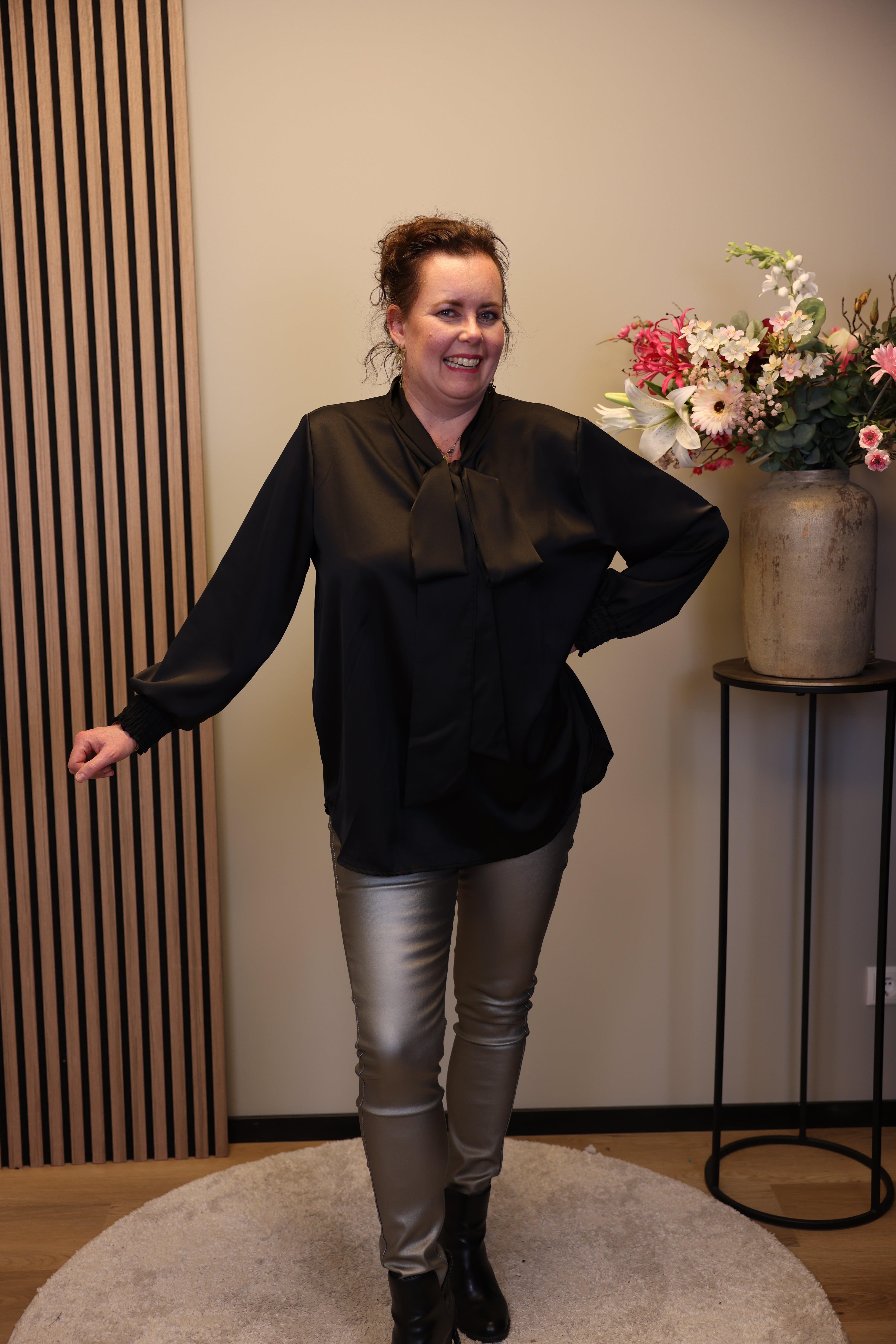 Fabienne | Blouse satijnlook zwart 40 t/m 42