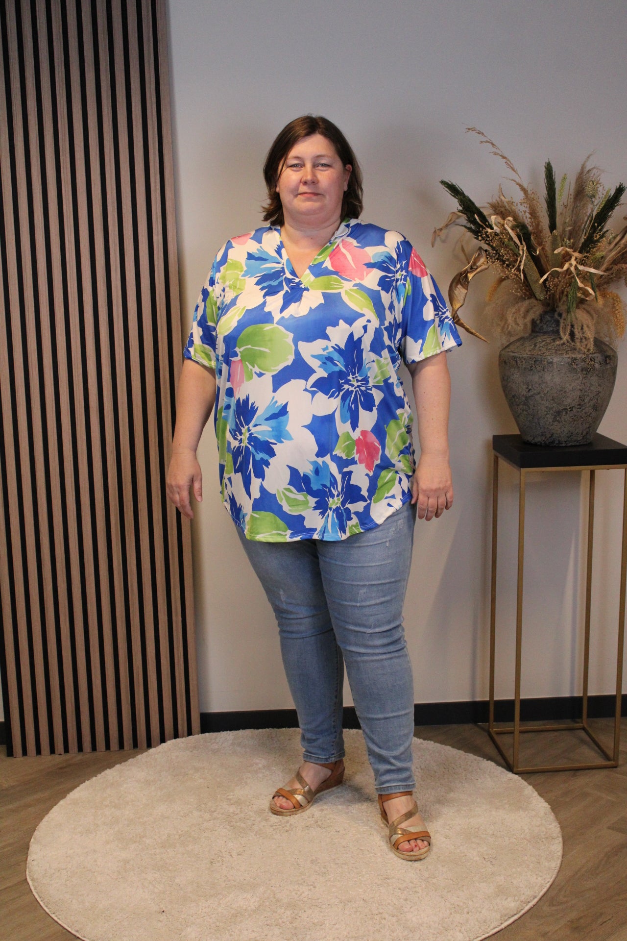 Maartje | Blouse blauw korte mouw 52 t/m 58