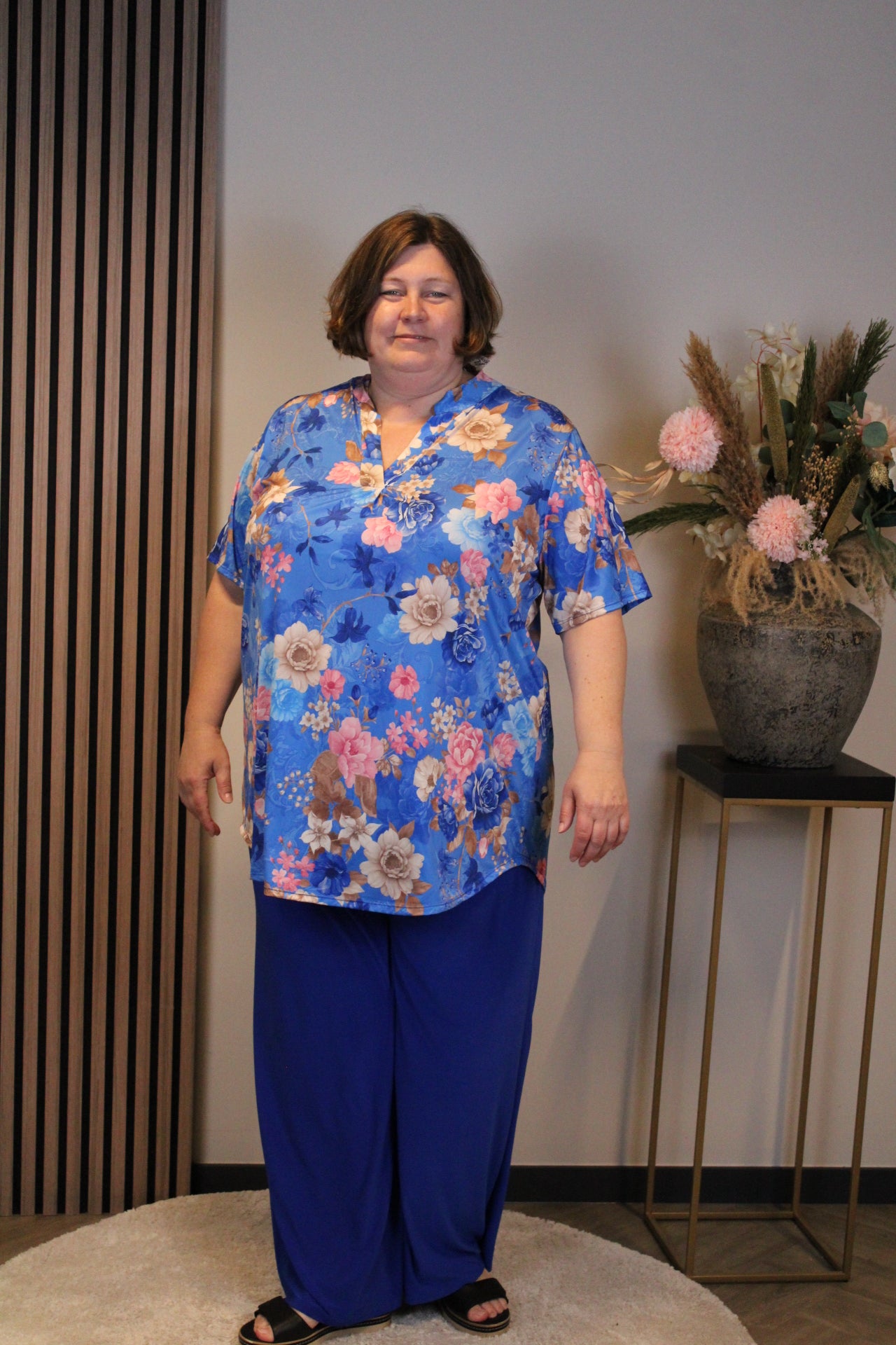 Ellen | Broek kobalt met zakken