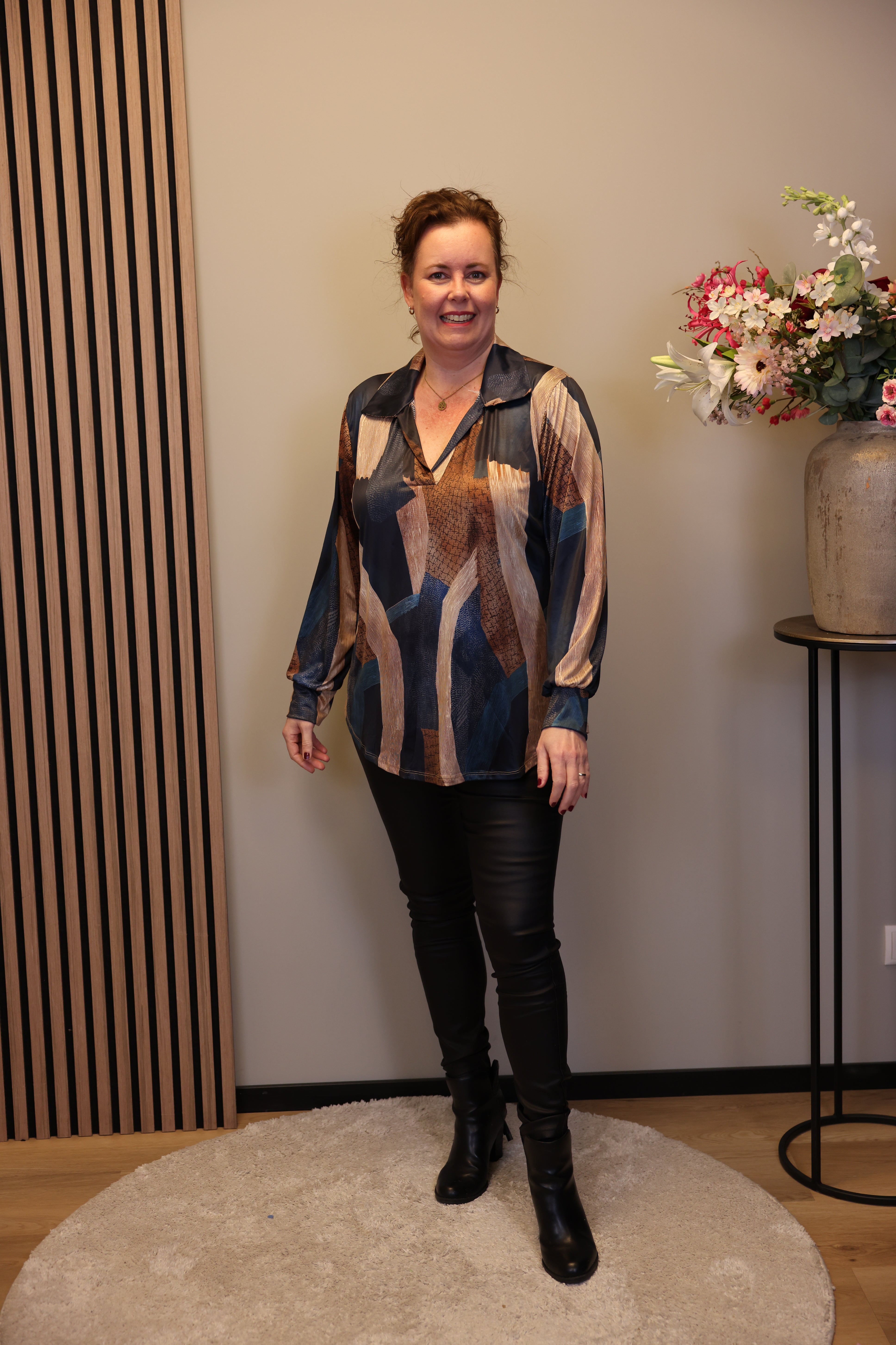 Tara | Blouse blauw met kraagje