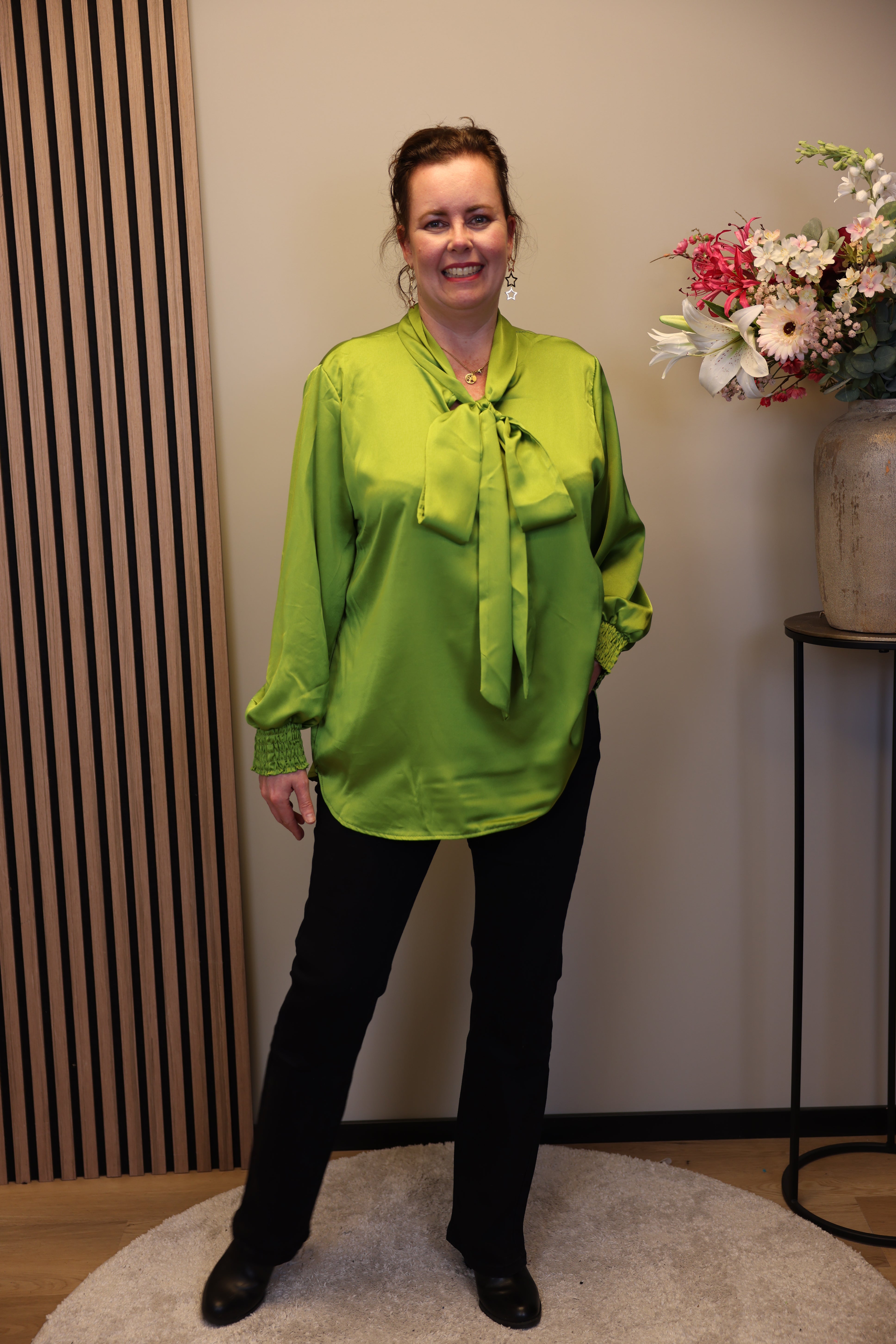 Fabienne | Blouse satijnlook apple groen 48 t/m 50