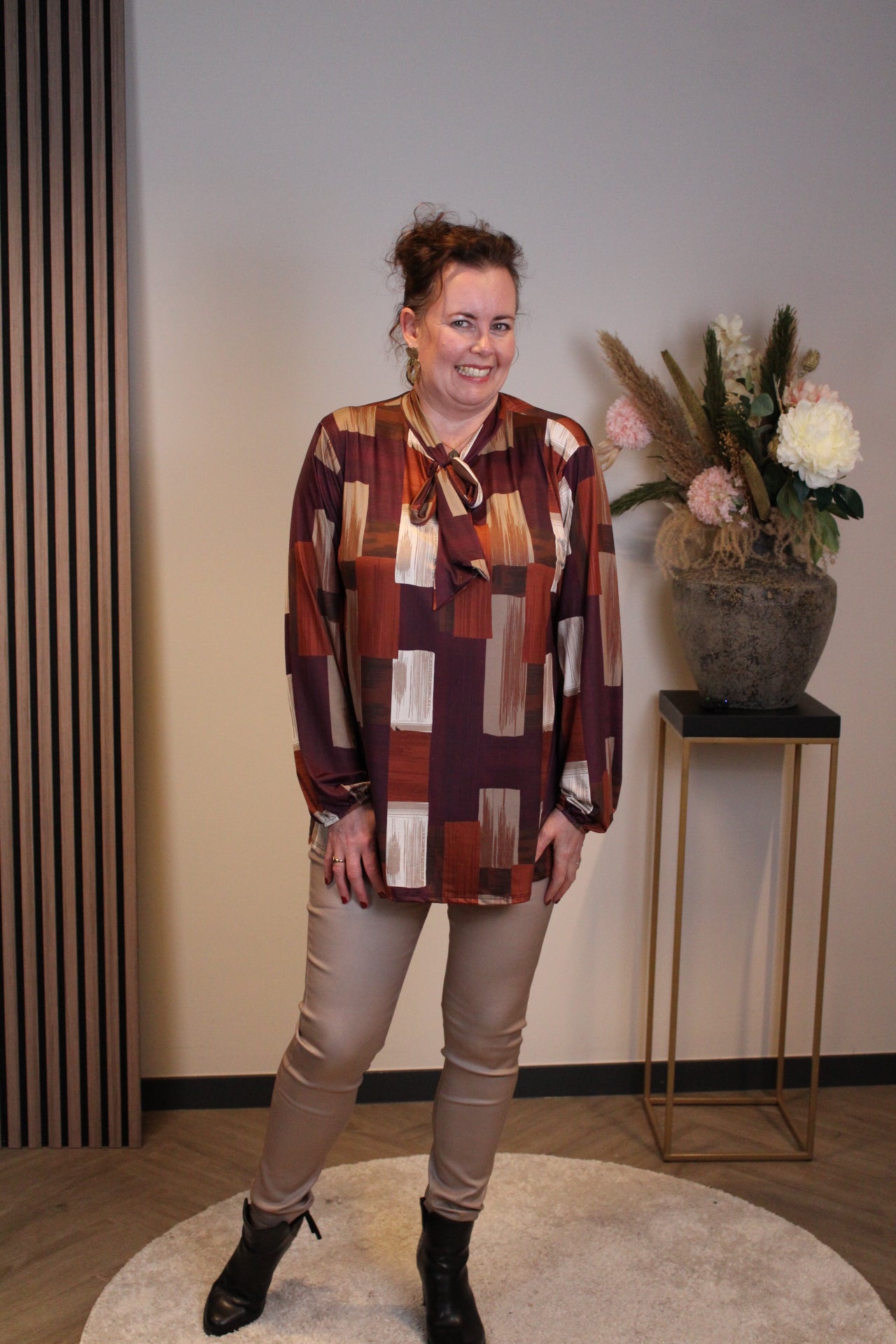 Myrthe | Blouse met strik oranje lange mouw 38 t/m 48