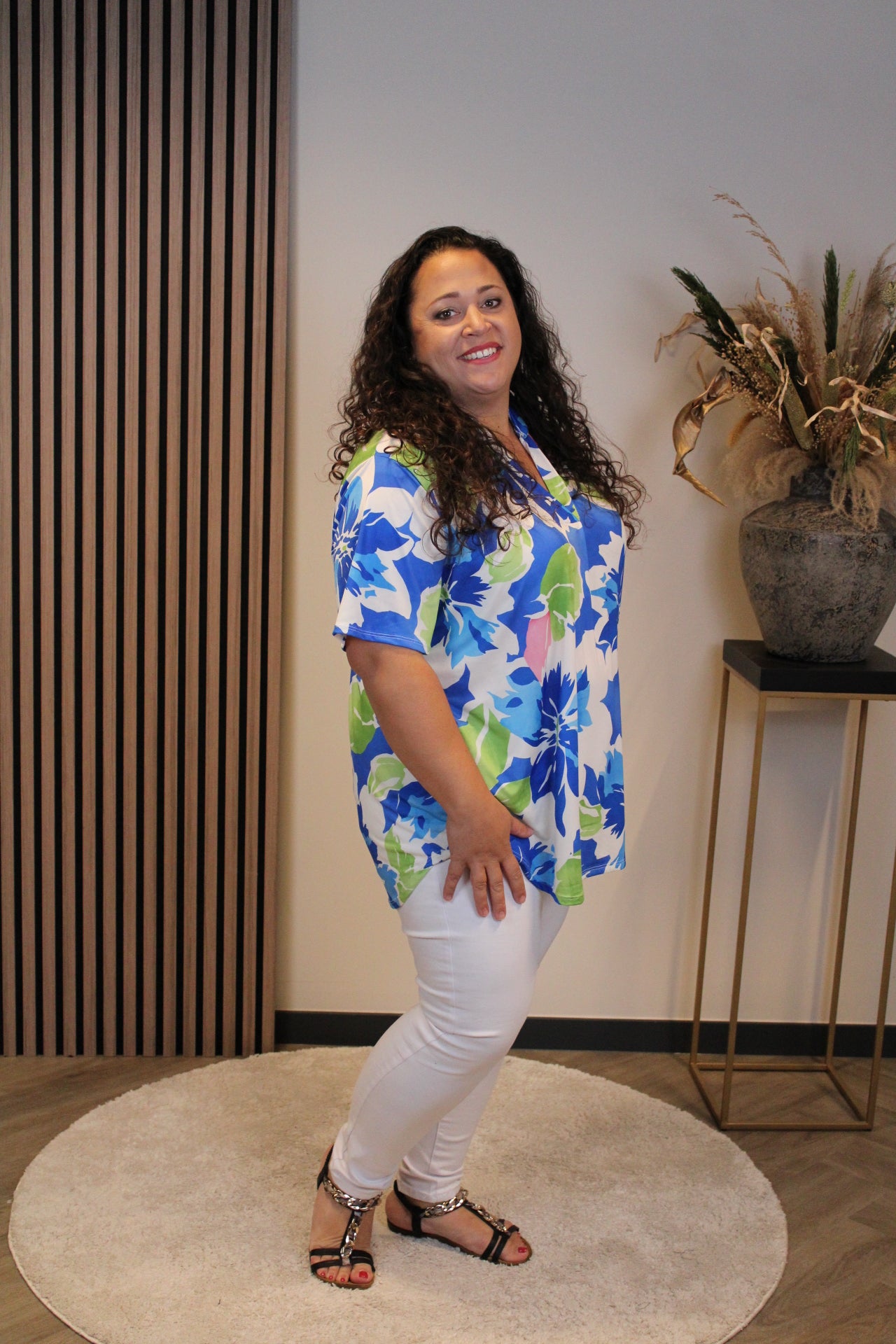 Maartje | Blouse blauw korte mouw 48 t/m 52