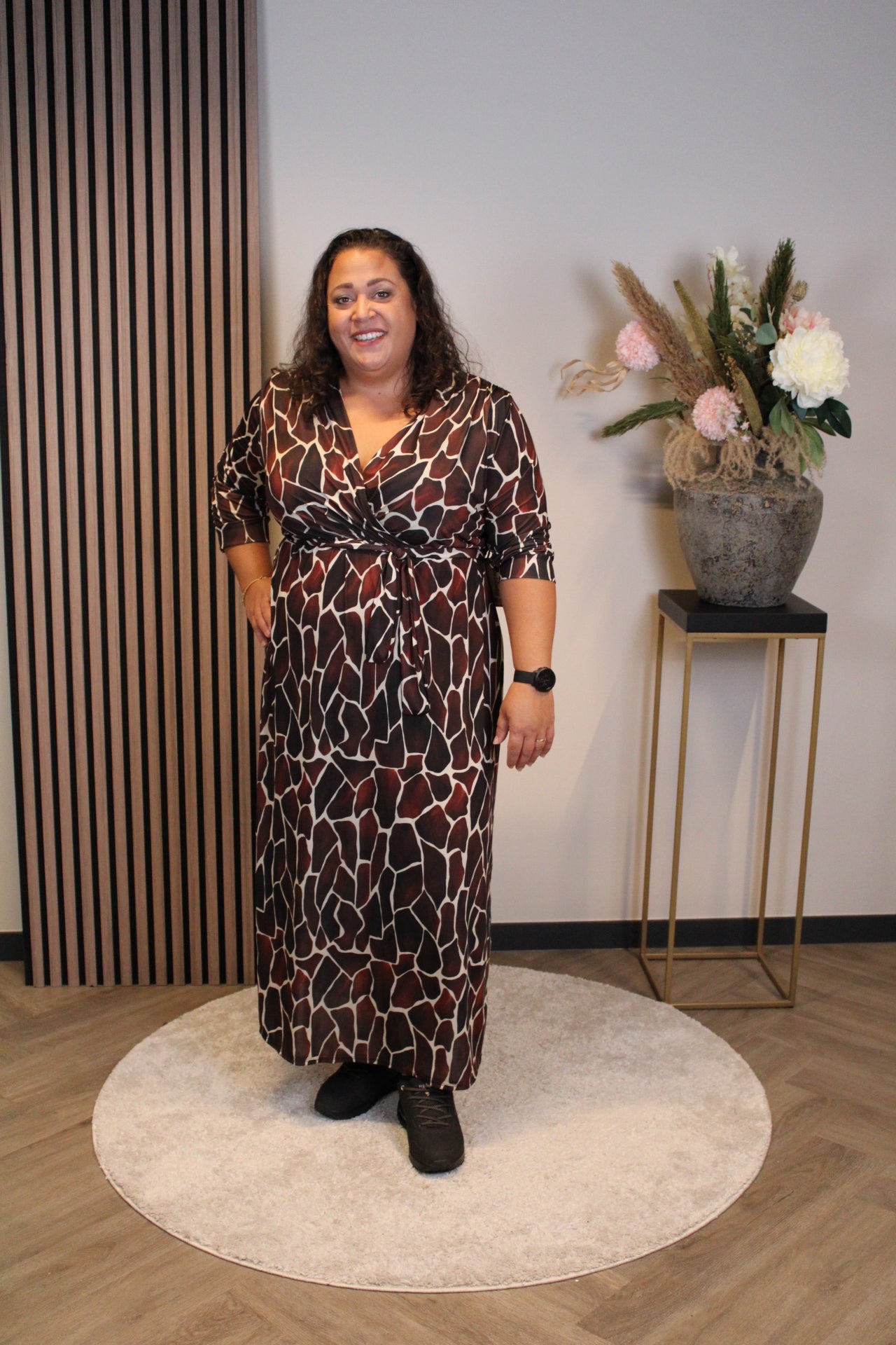 Leona | Jurk bruin lange mouw 46 t/m 50