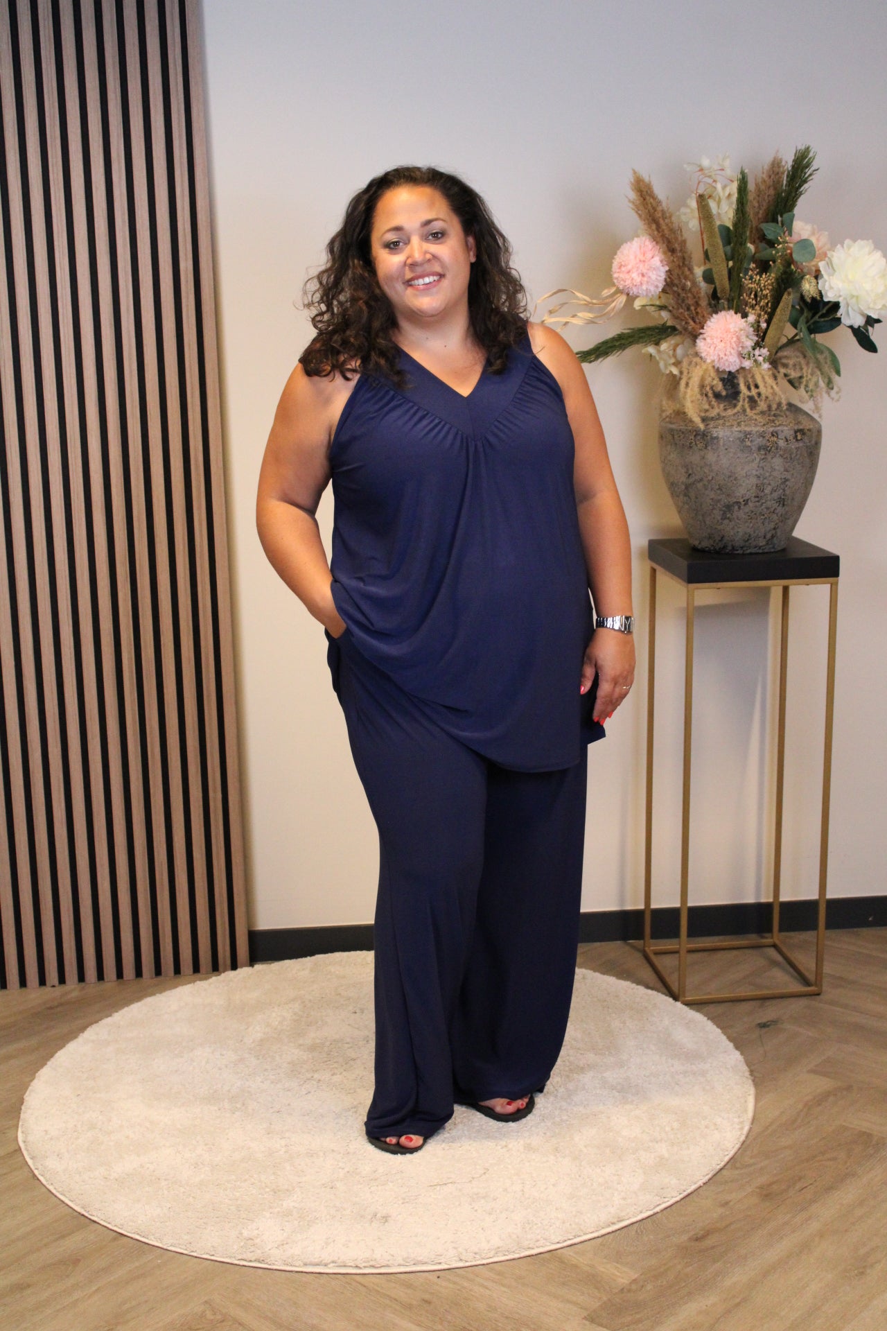 Ellen | Broek blauw met zakken 48 t/m 54
