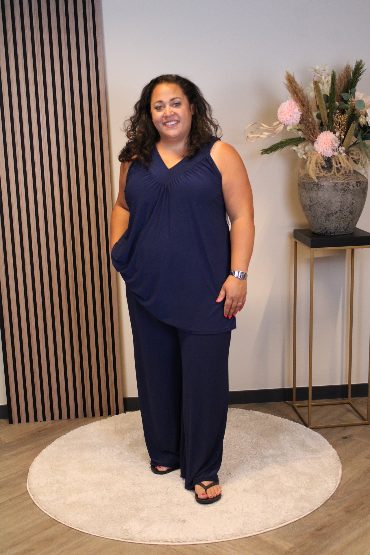 Ellen | Broek blauw met zakken 48 t/m 54