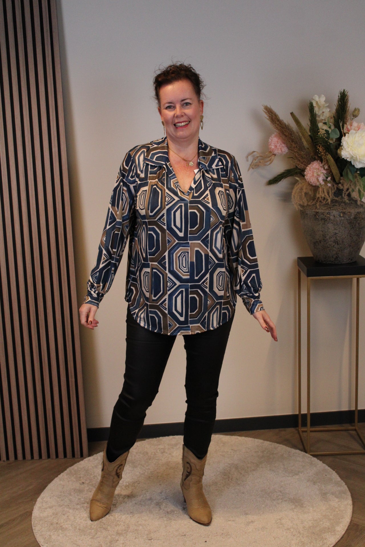 Eefje | Blouse met kraagje blauw 48 t/m 52