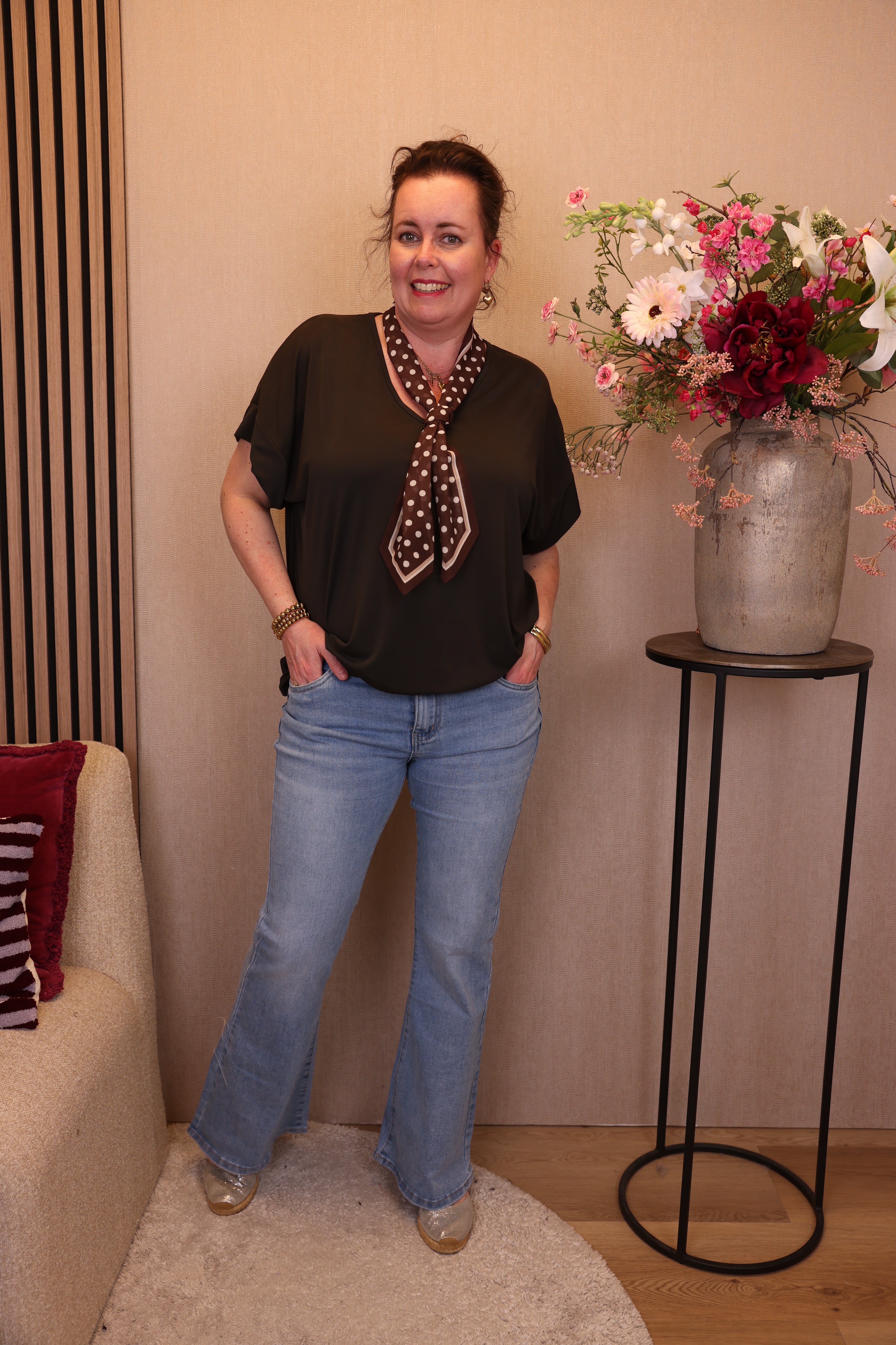 Mieke | Top bruin + gratis sjaal