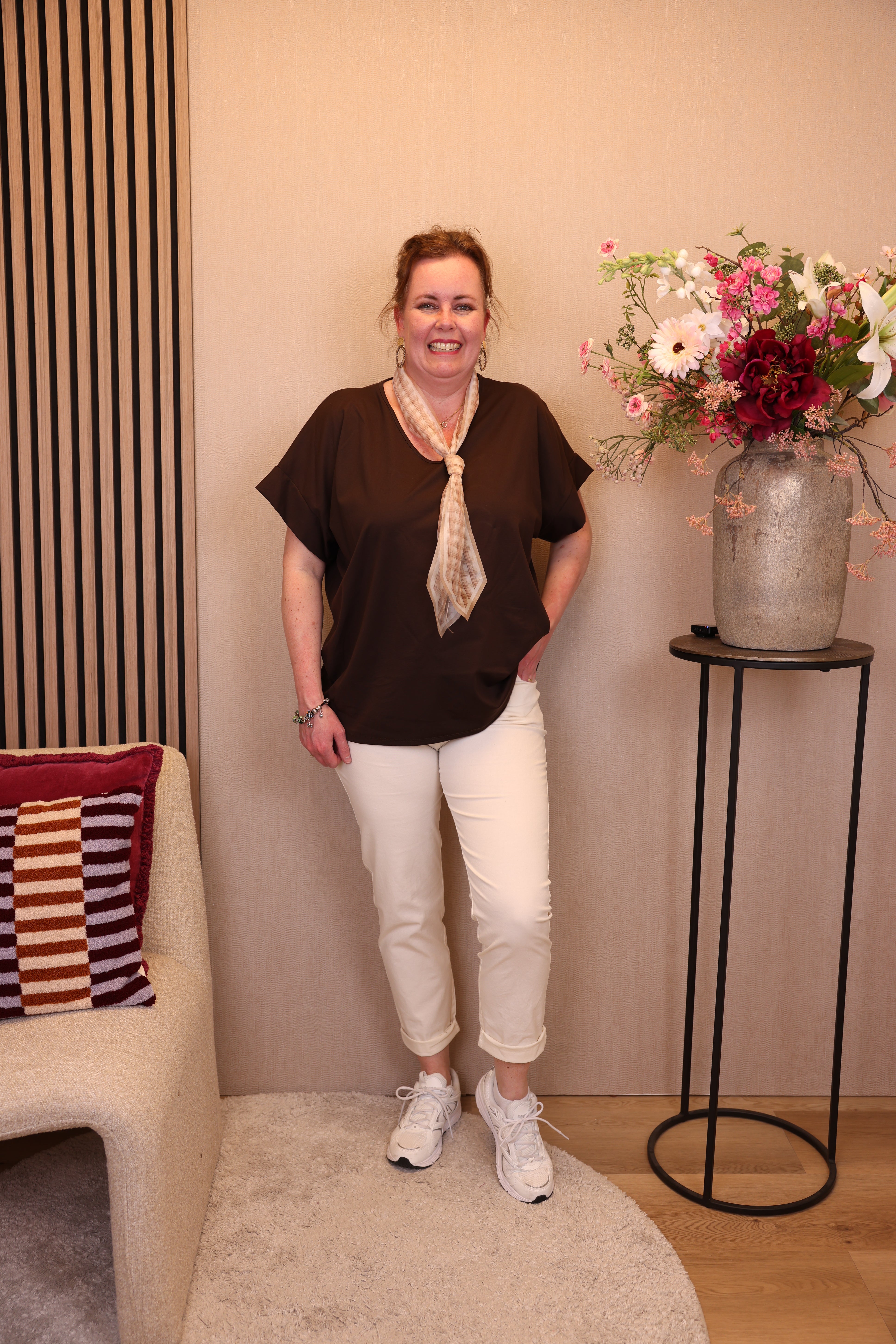 Ina | Top bruin + gratis sjaal
