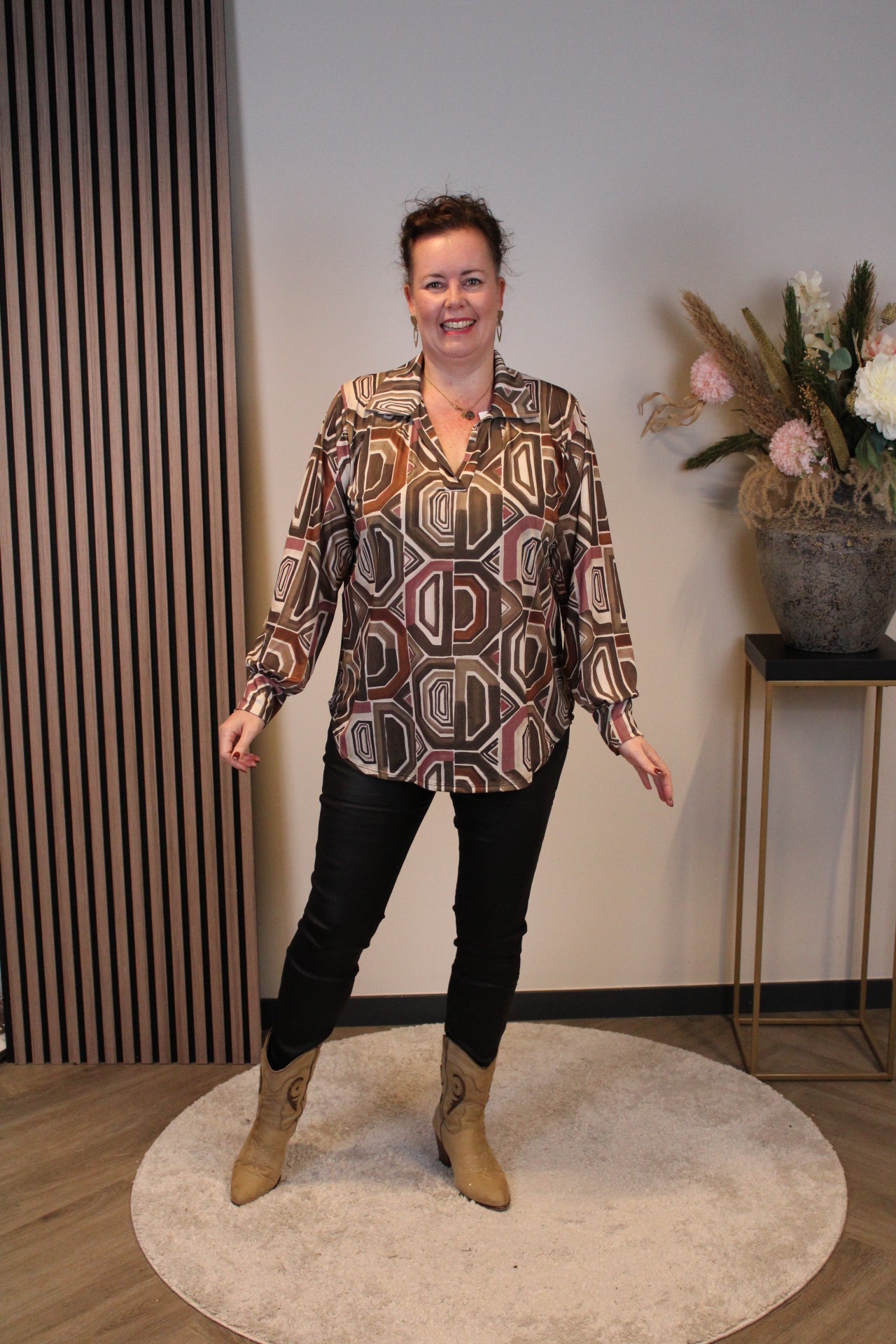 Eefje | Blouse beige met kraagje 38 t/m 48