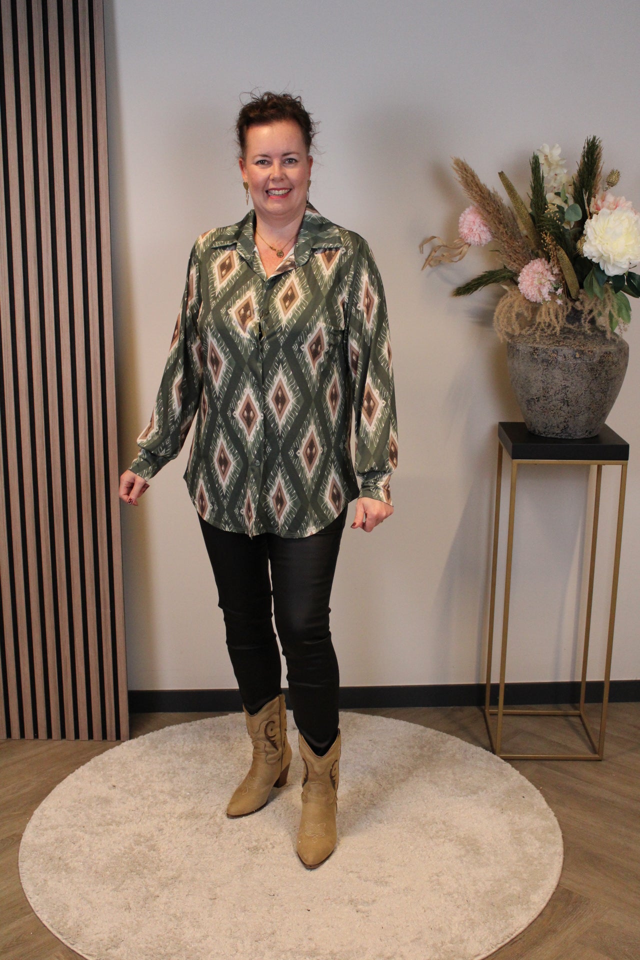 Carmen | Blouse groen met knoopjes 38 t/m 48