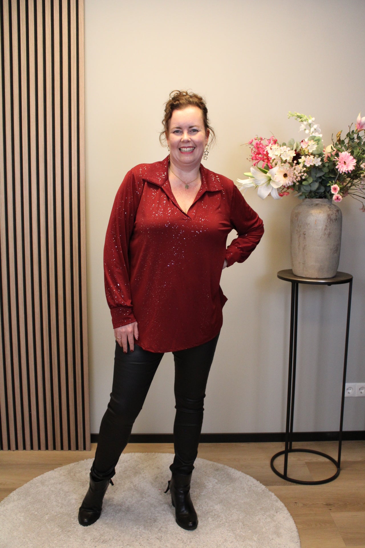 Luna | Glitter blouse bordeaux met kraagje