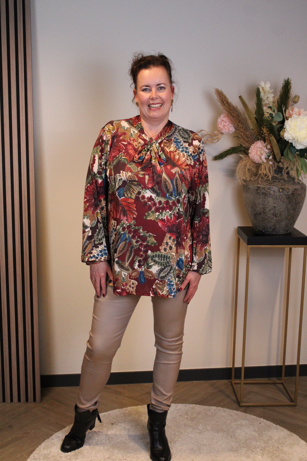 Maritina | Blouse roze met strik 52 t/m 58