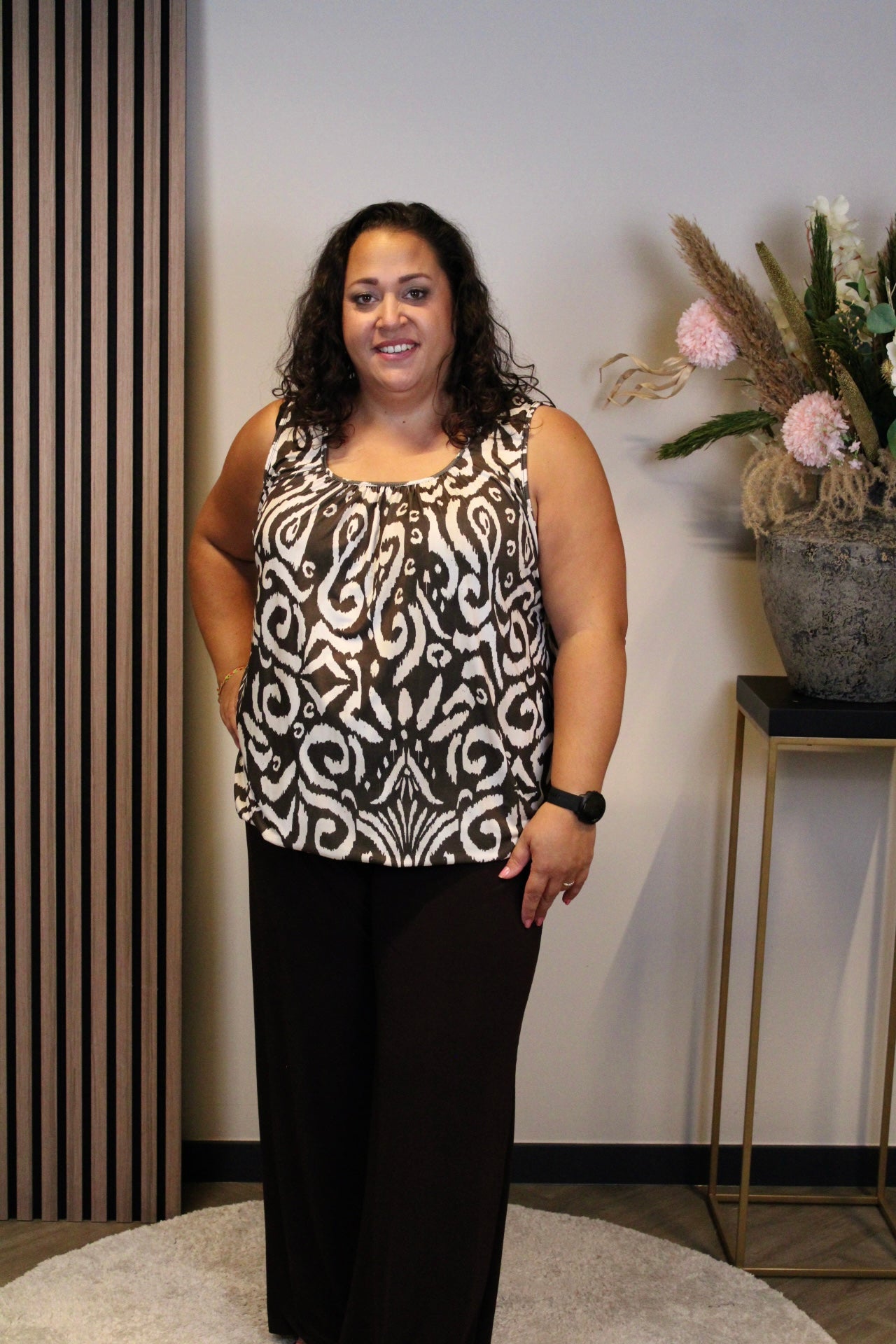 Ivonne | Top zwart 48 t/m 52