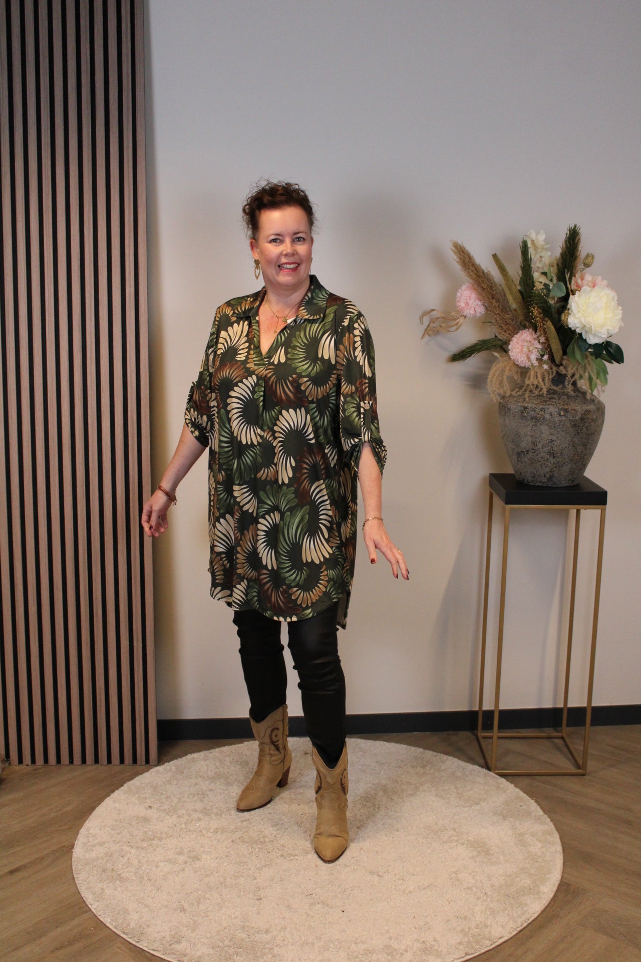 Marga | tuniek groen met kraagje 38 t/m 48