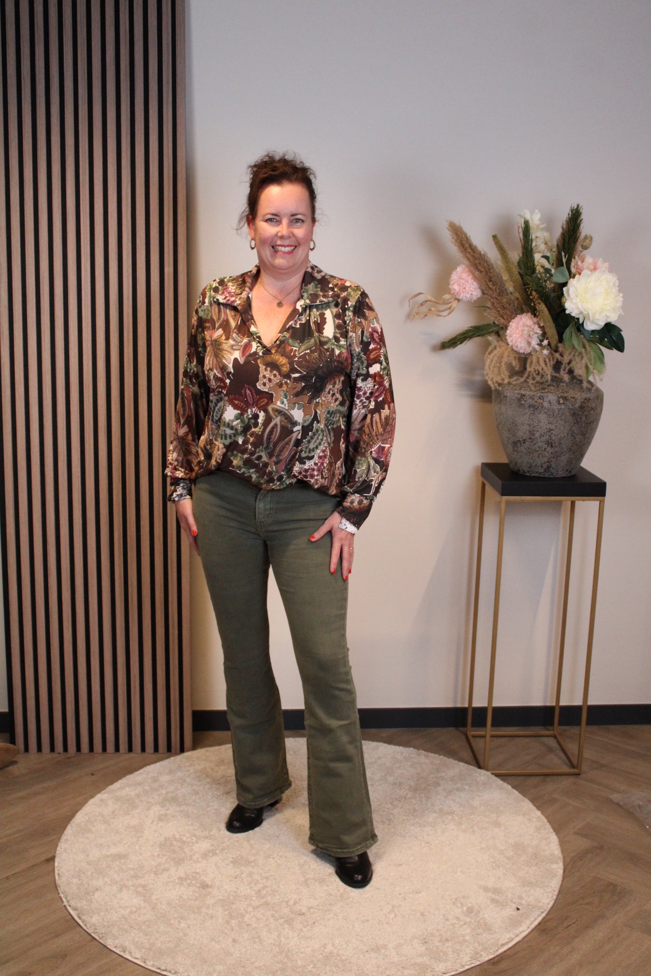 Anja kaki | Flared Jeans