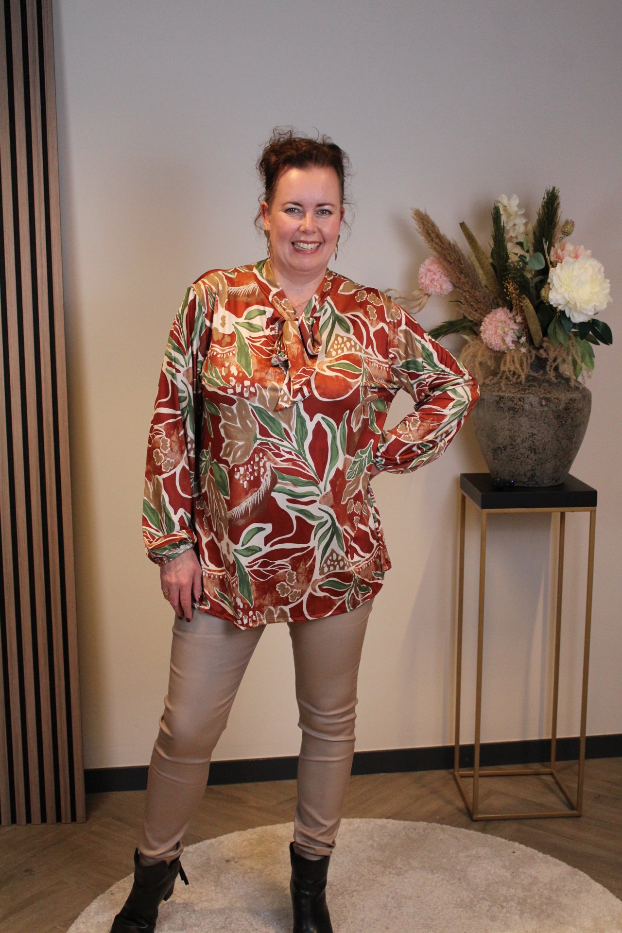 Savannah | Blouse oranje met strik 52 t/m 58