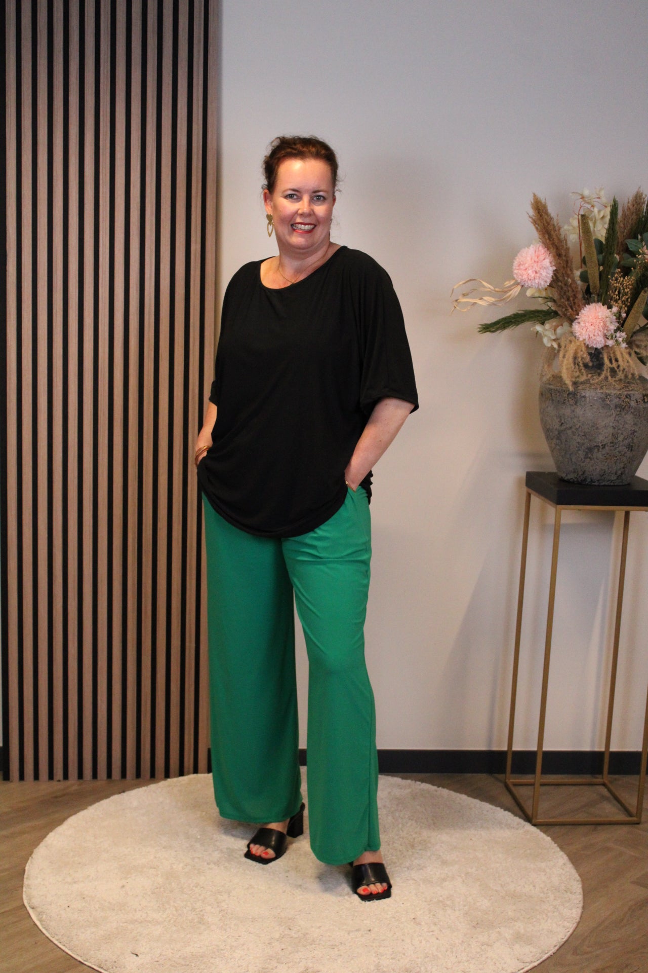 Ellen | Broek appel groen met zakken 38 t/m 46